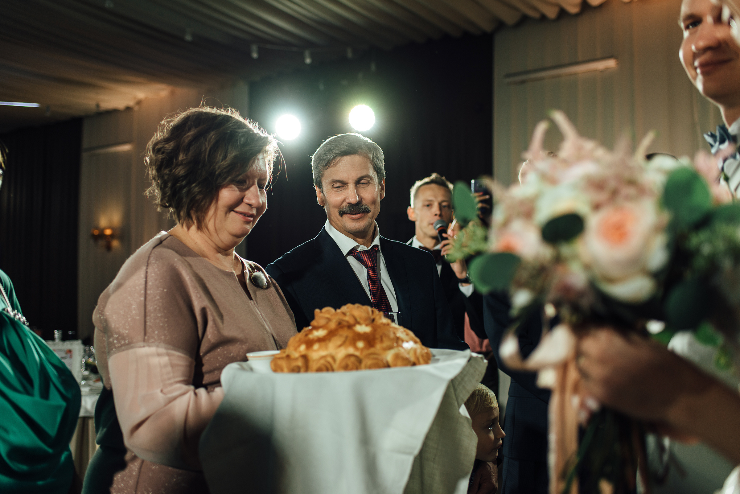 Свадебная фотосессия в Павловском дворце и парке. Свадебный фотограф в Санкт-Петербурге Венера Ахметова