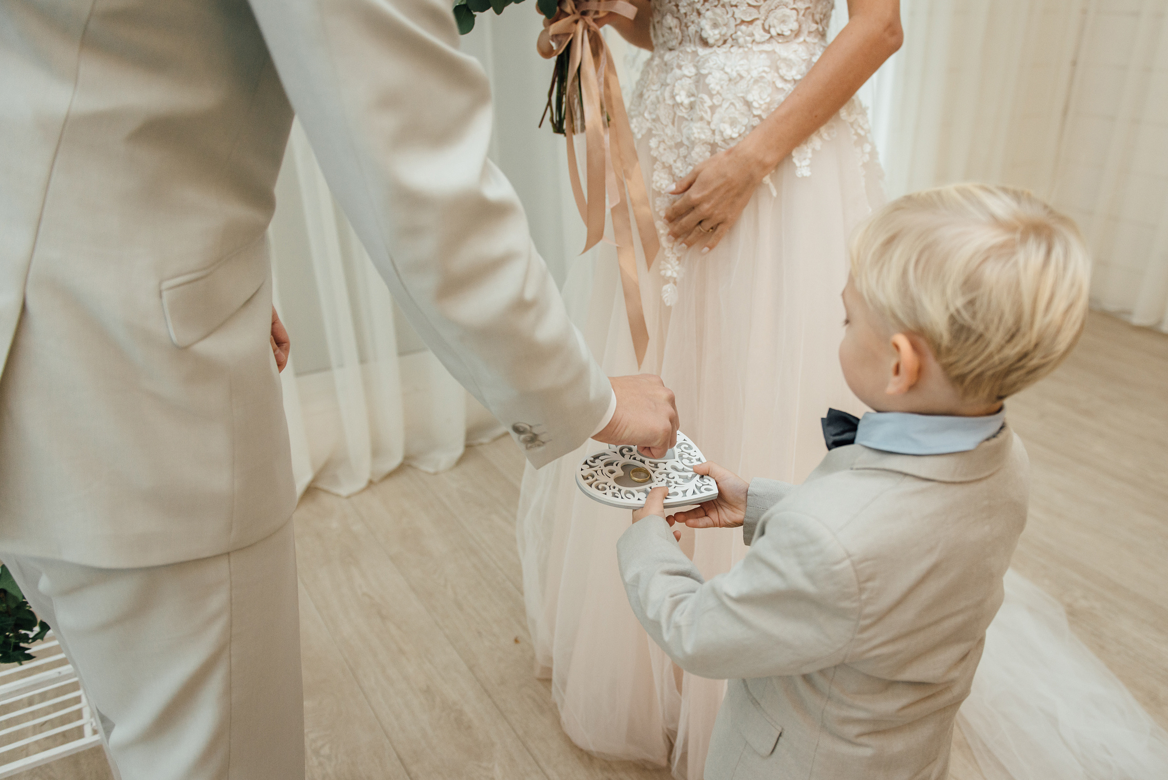 Свадебная фотосессия в Павловском дворце и парке. Свадебный фотограф в Санкт-Петербурге Венера Ахметова
