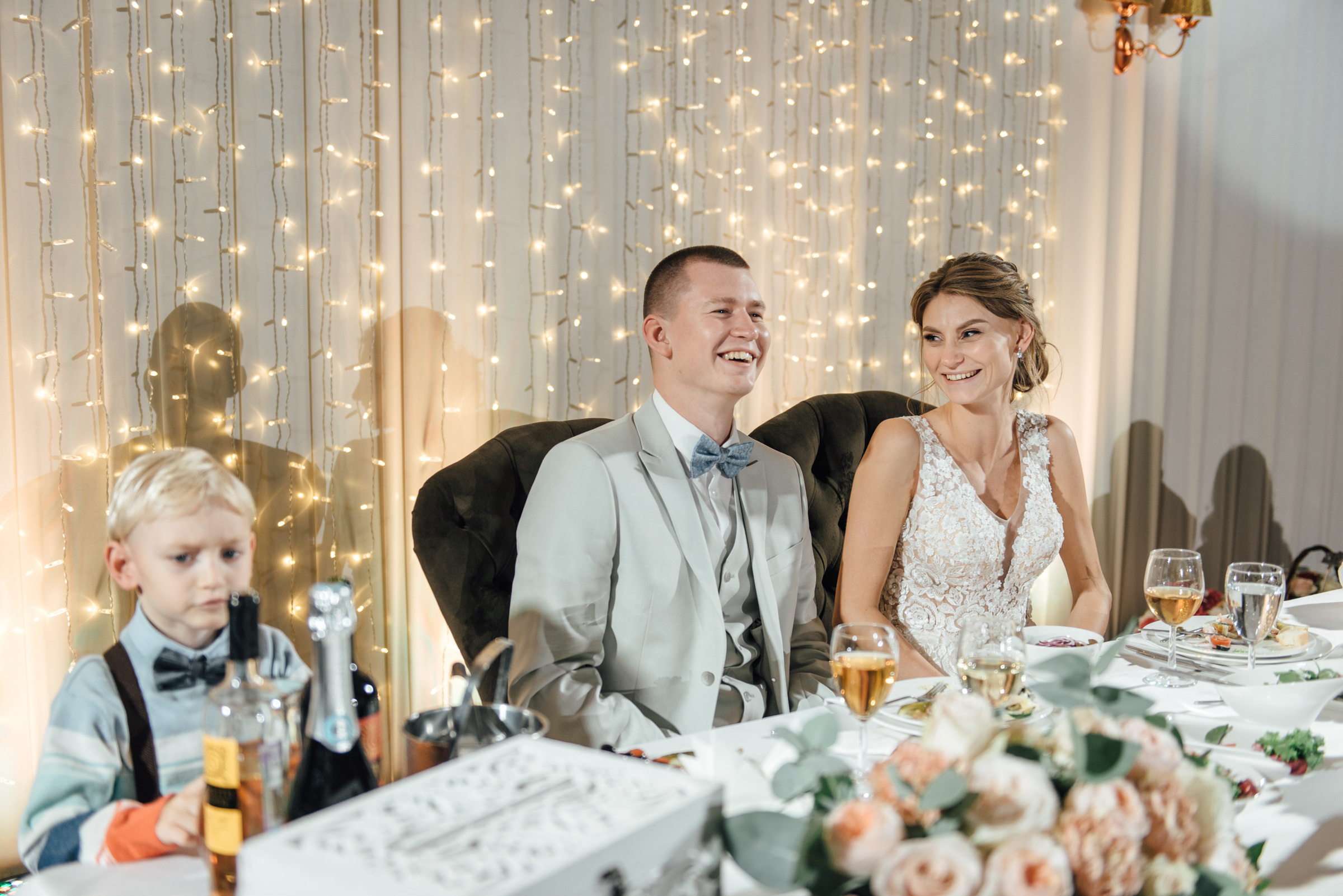 Свадебная фотосессия в Павловском дворце и парке. Свадебный фотограф в Санкт-Петербурге Венера Ахметова