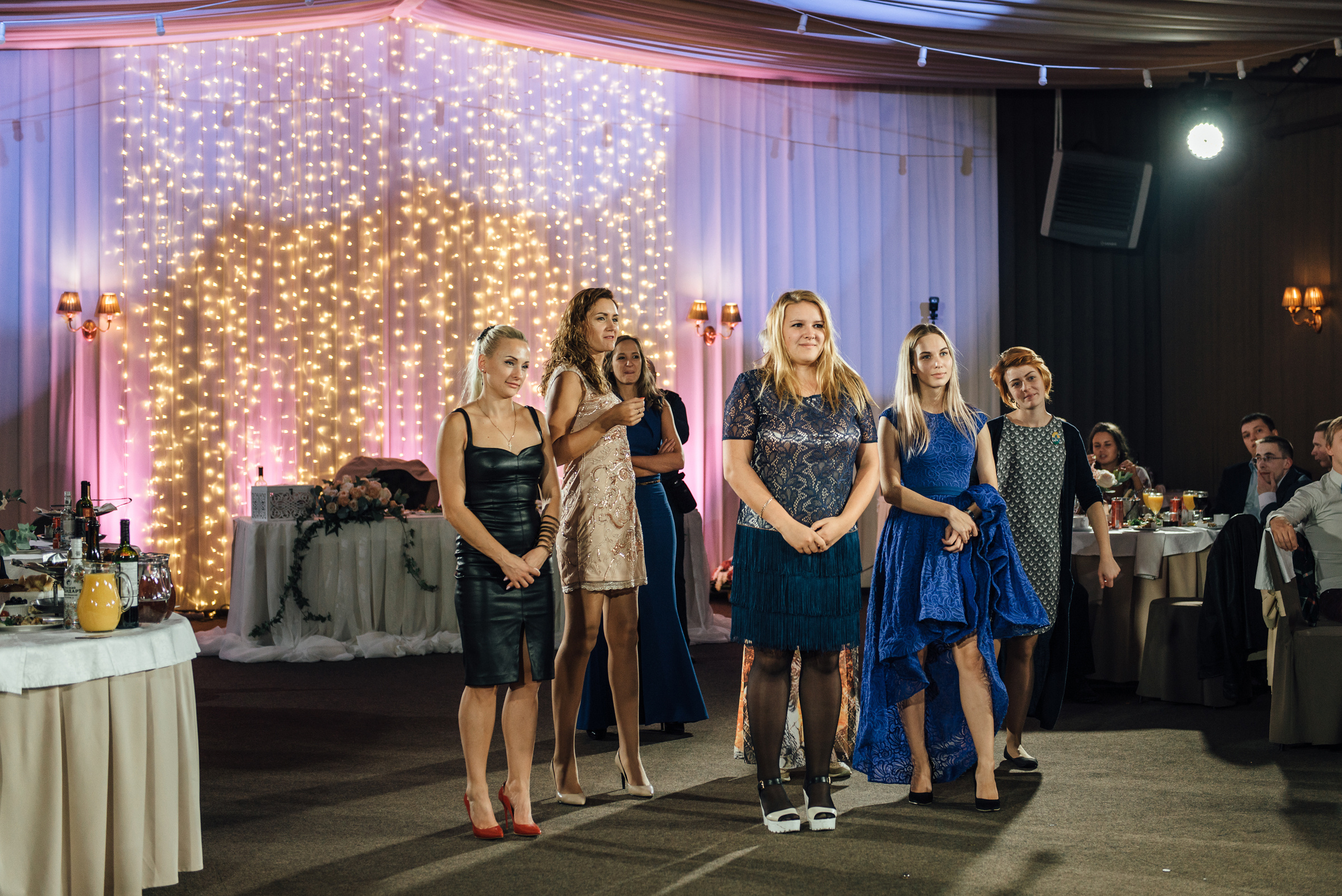 Свадебная фотосессия в Павловском дворце и парке. Свадебный фотограф в Санкт-Петербурге Венера Ахметова