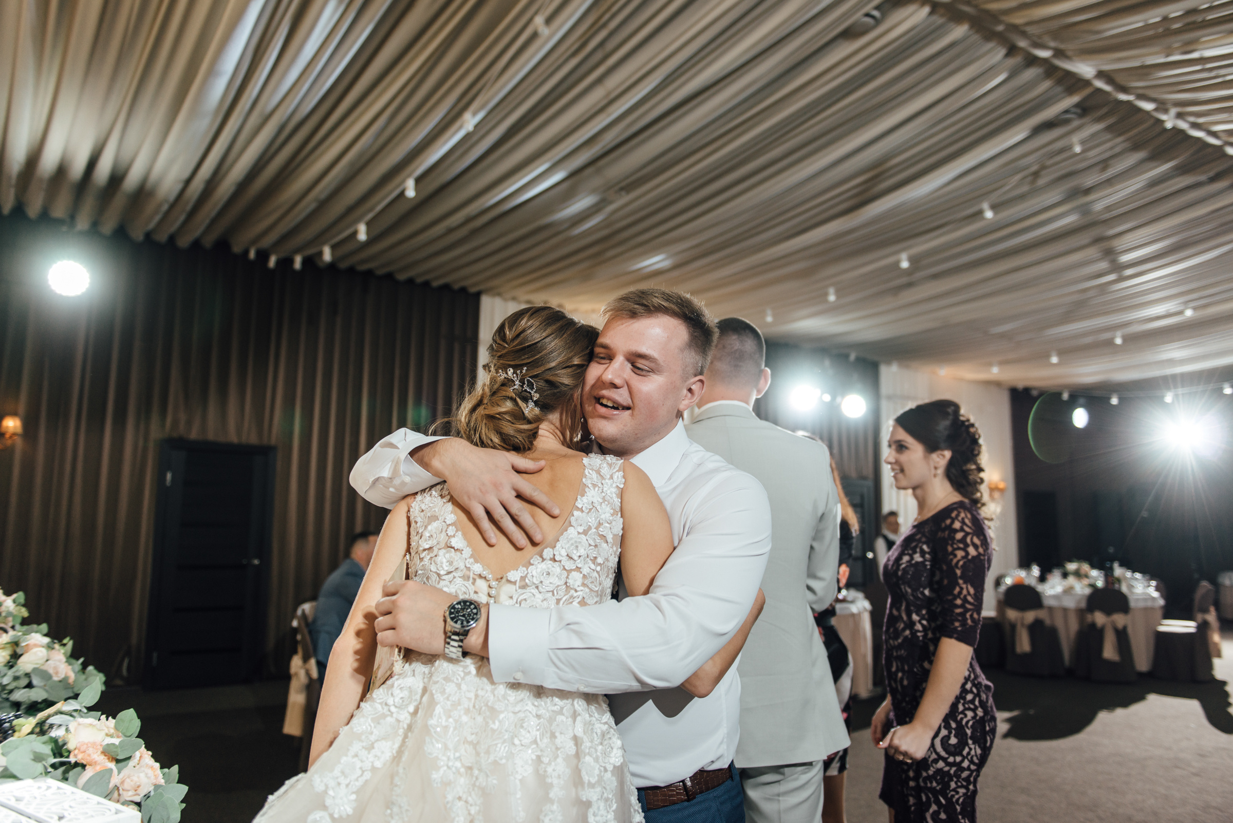 Свадебная фотосессия в Павловском дворце и парке. Свадебный фотограф в Санкт-Петербурге Венера Ахметова