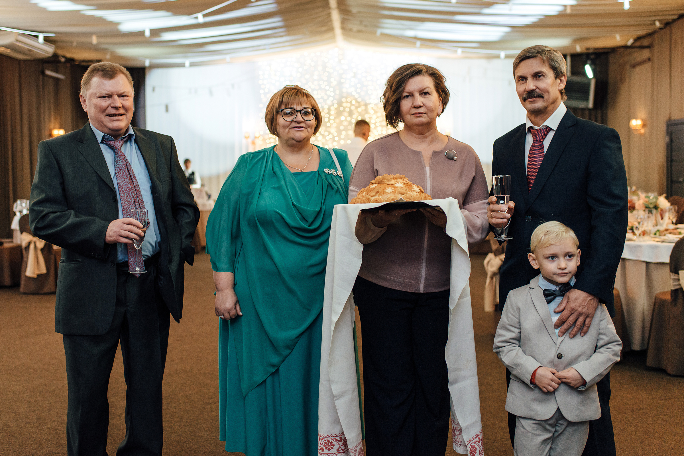 Свадебная фотосессия в Павловском дворце и парке. Свадебный фотограф в Санкт-Петербурге Венера Ахметова