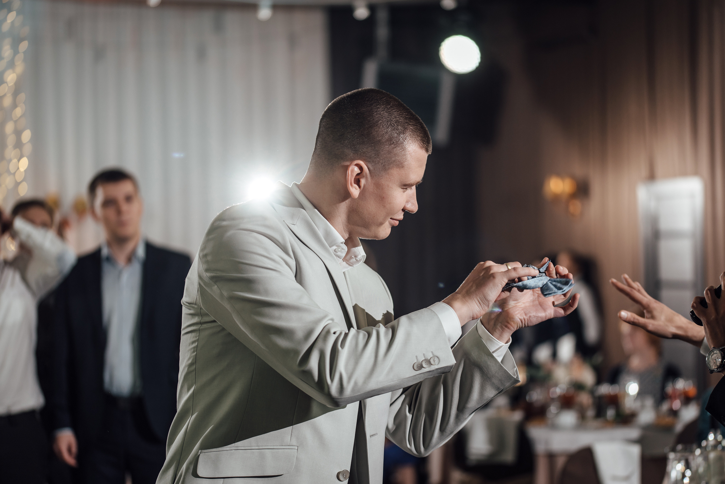 Свадебная фотосессия в Павловском дворце и парке. Свадебный фотограф в Санкт-Петербурге Венера Ахметова