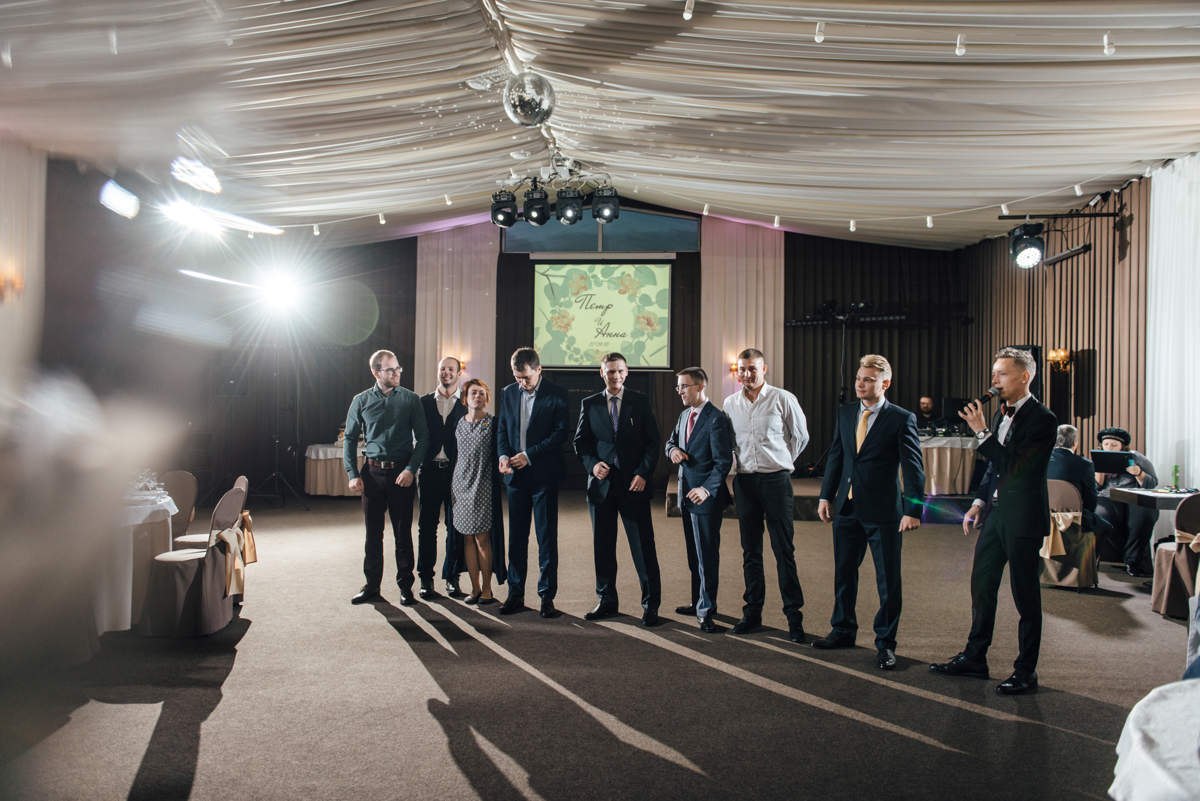 Свадебная фотосессия в Павловском дворце и парке. Свадебный фотограф в Санкт-Петербурге Венера Ахметова