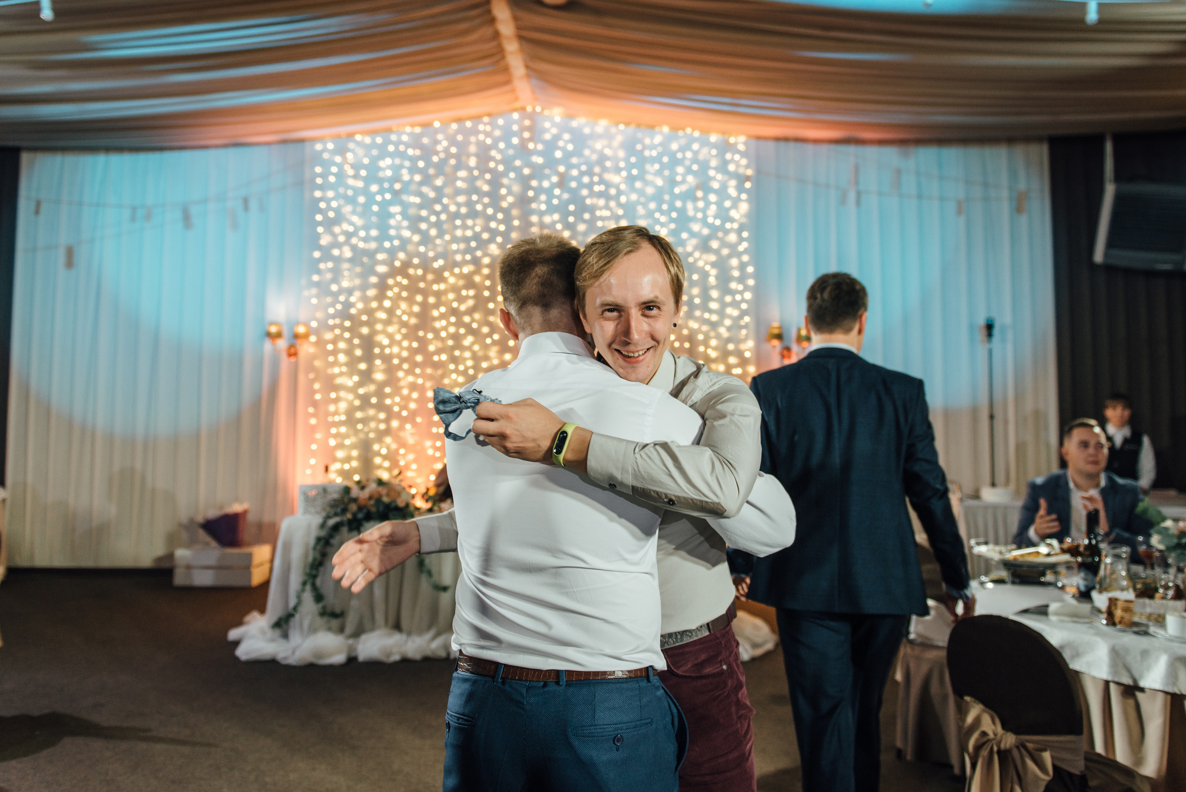 Свадебная фотосессия в Павловском дворце и парке. Свадебный фотограф в Санкт-Петербурге Венера Ахметова