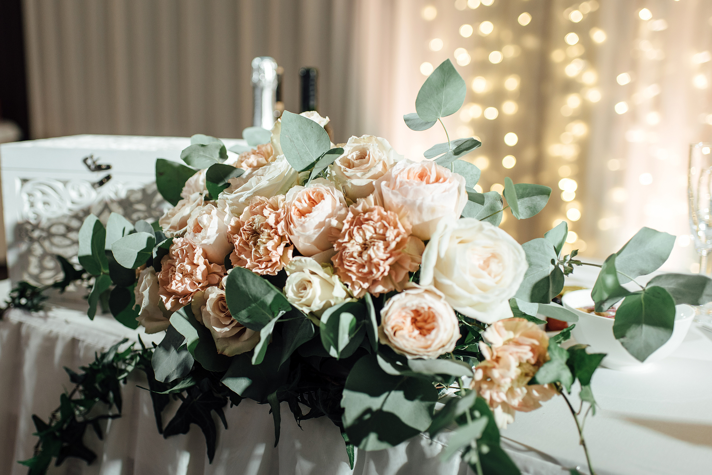 Свадебная фотосессия в Павловском дворце и парке. Свадебный фотограф в Санкт-Петербурге Венера Ахметова