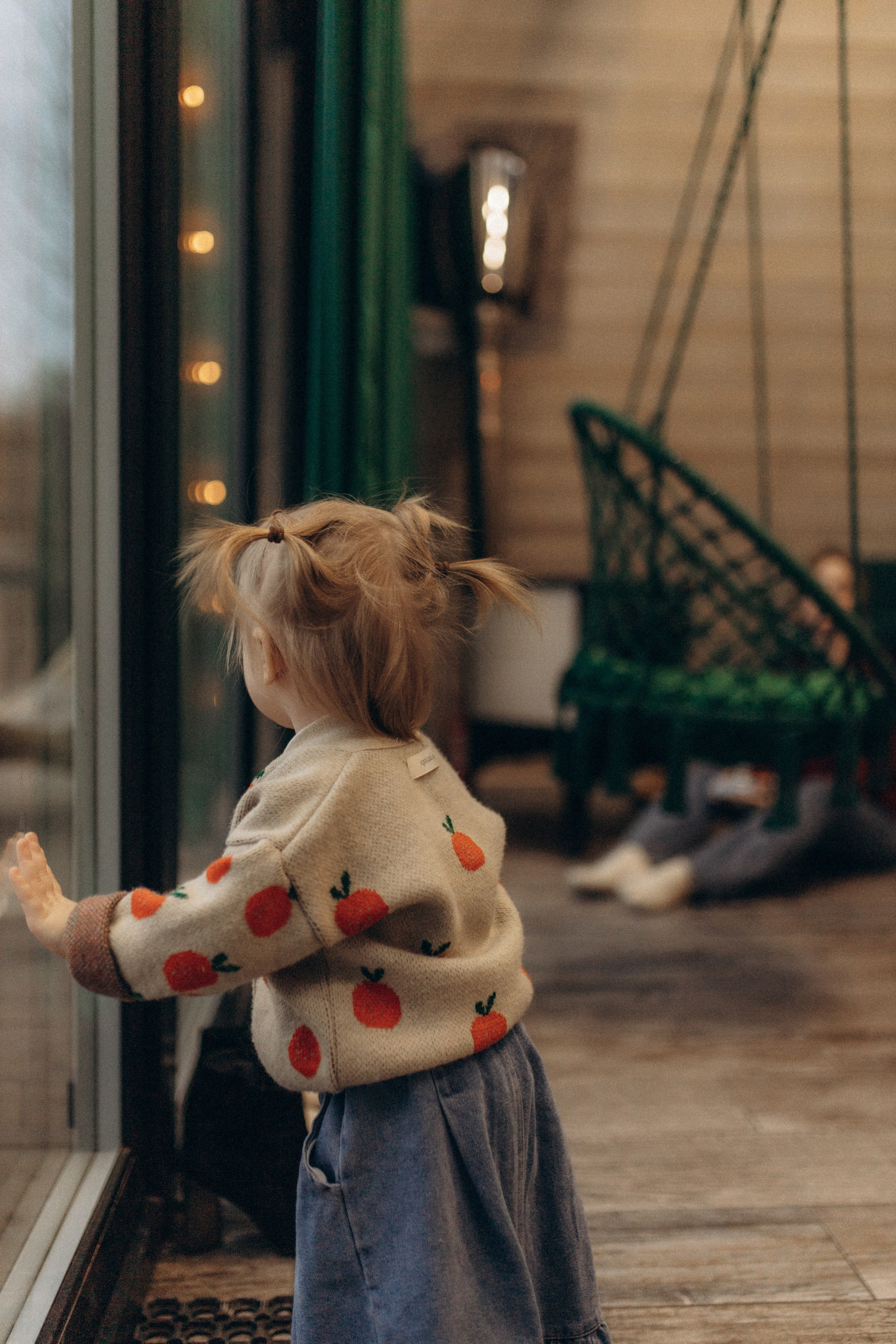 Алиса и мама. Семейный фотограф Губкин/Старый Оскол