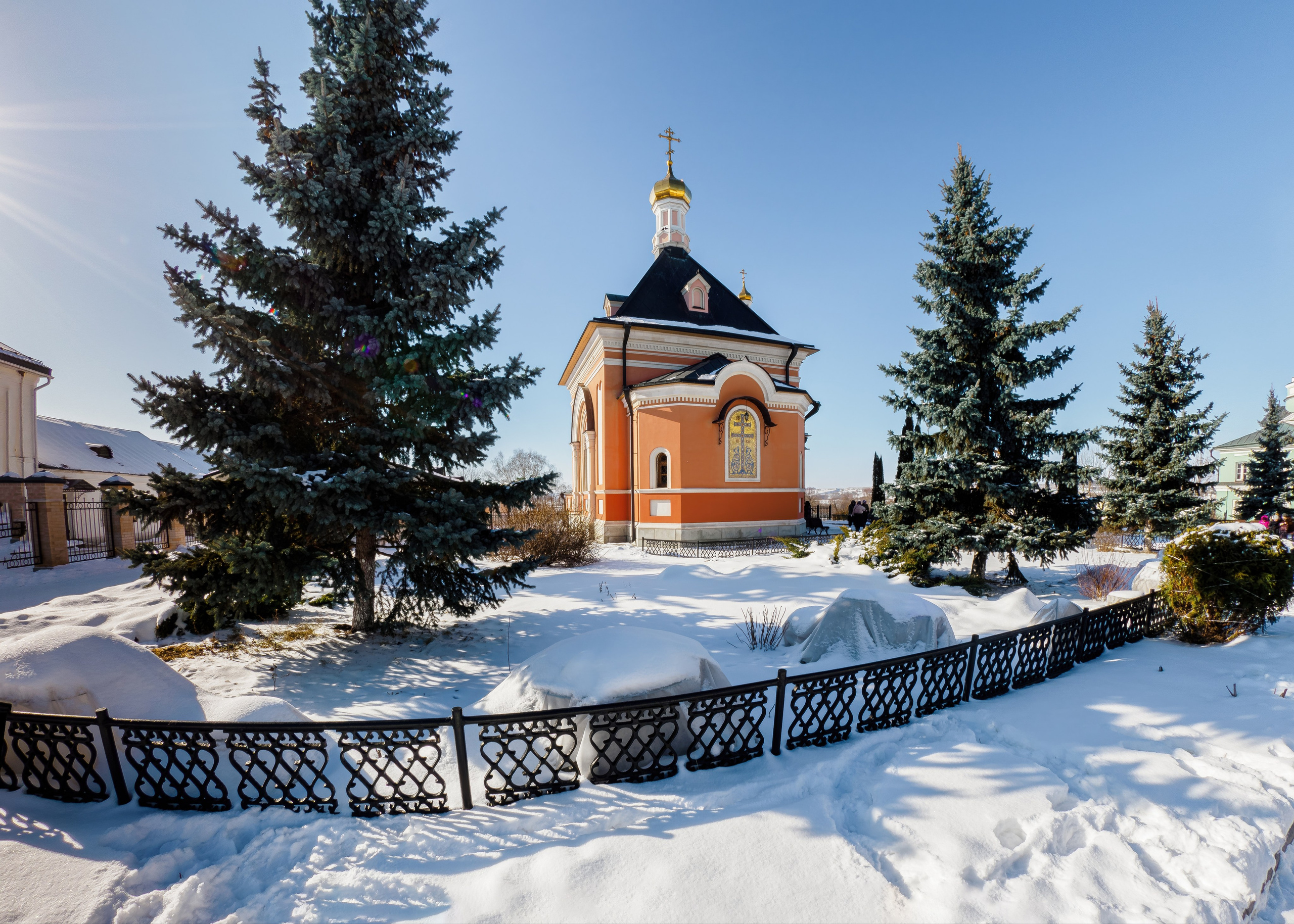 Оптина пустынь. Зима 2023 года. Фотограф Никифоров-Гордеев Сергей. Москва и МО