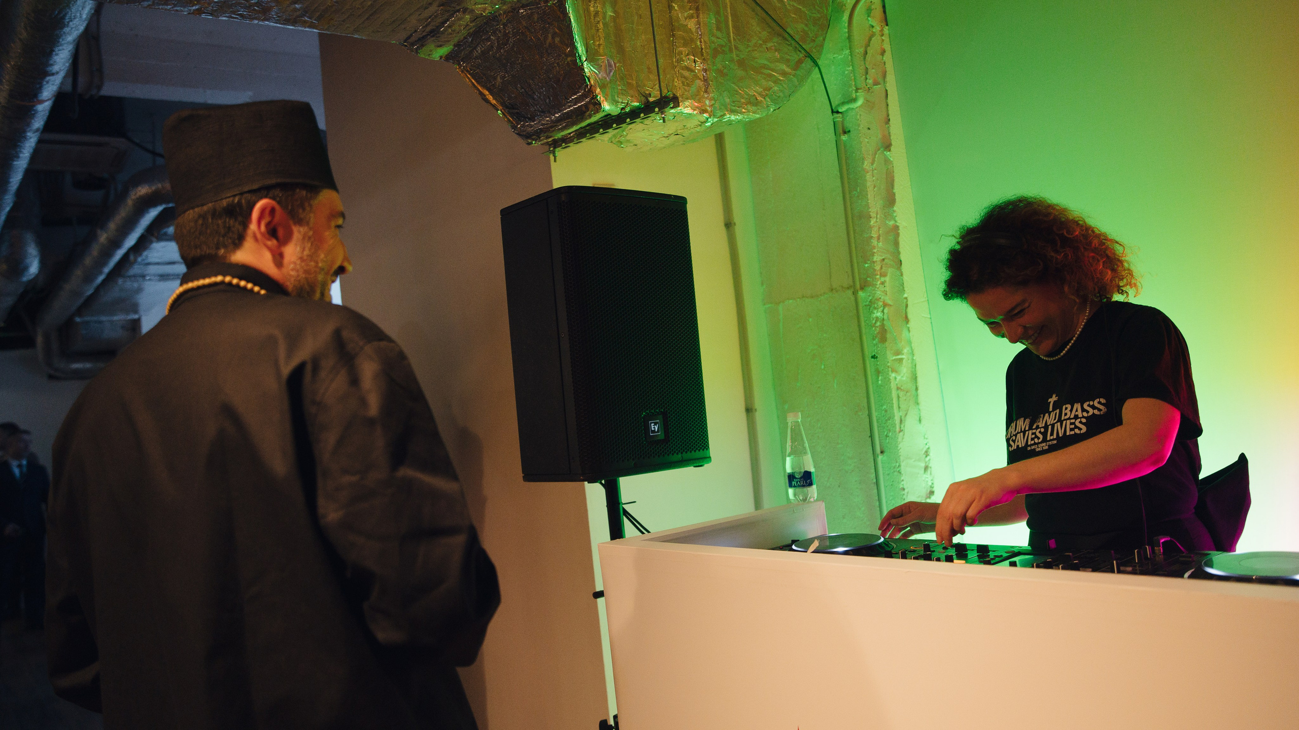 Бекстейдж показа «Новые Имена» собака.ru|ДЛТ. Портретный и репортажный фотограф в Санкт-Петербурге