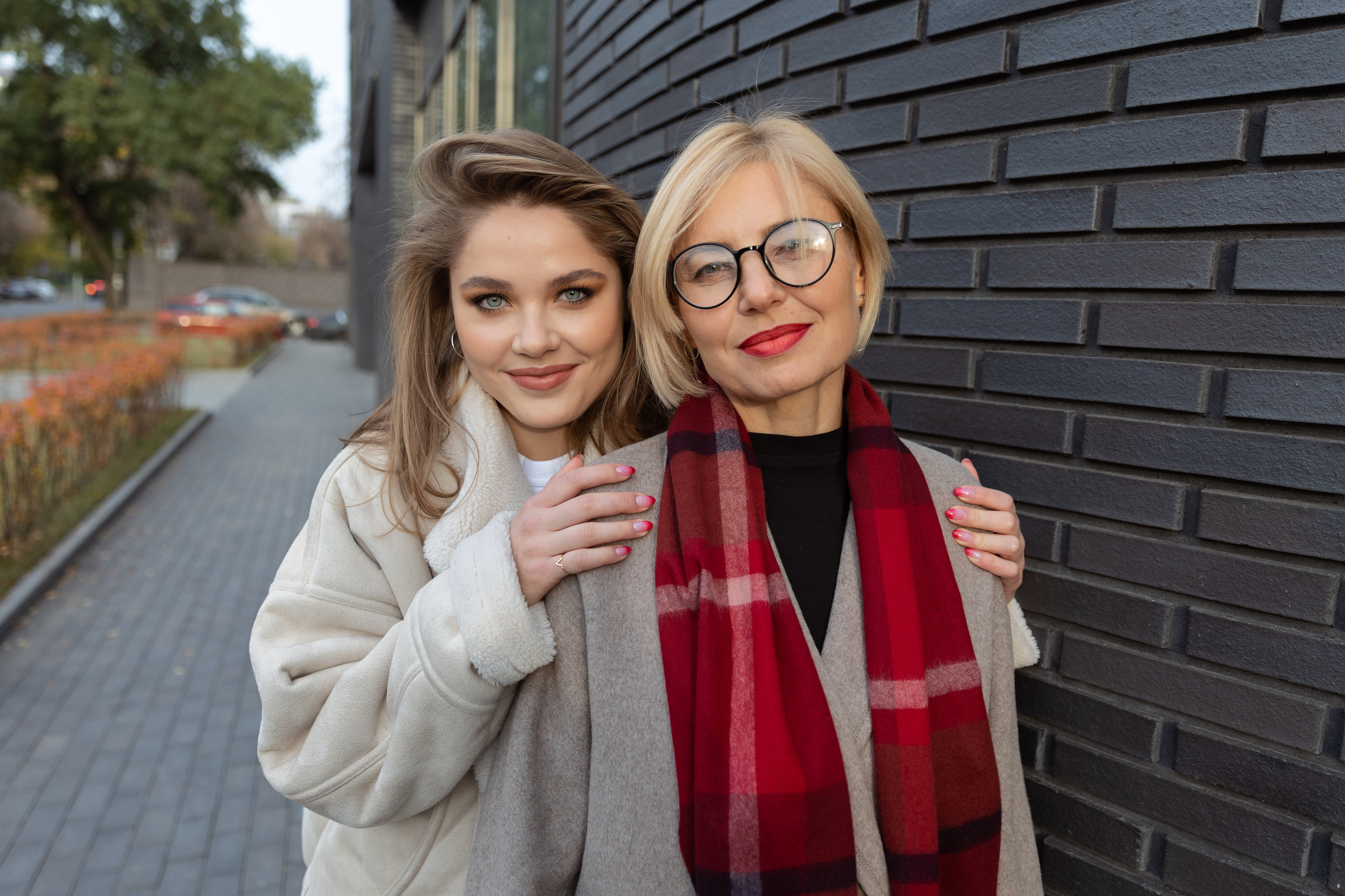 Осенняя прогулка мамы и дочки. Семейный фотограф в Москве Маркина Татьяна