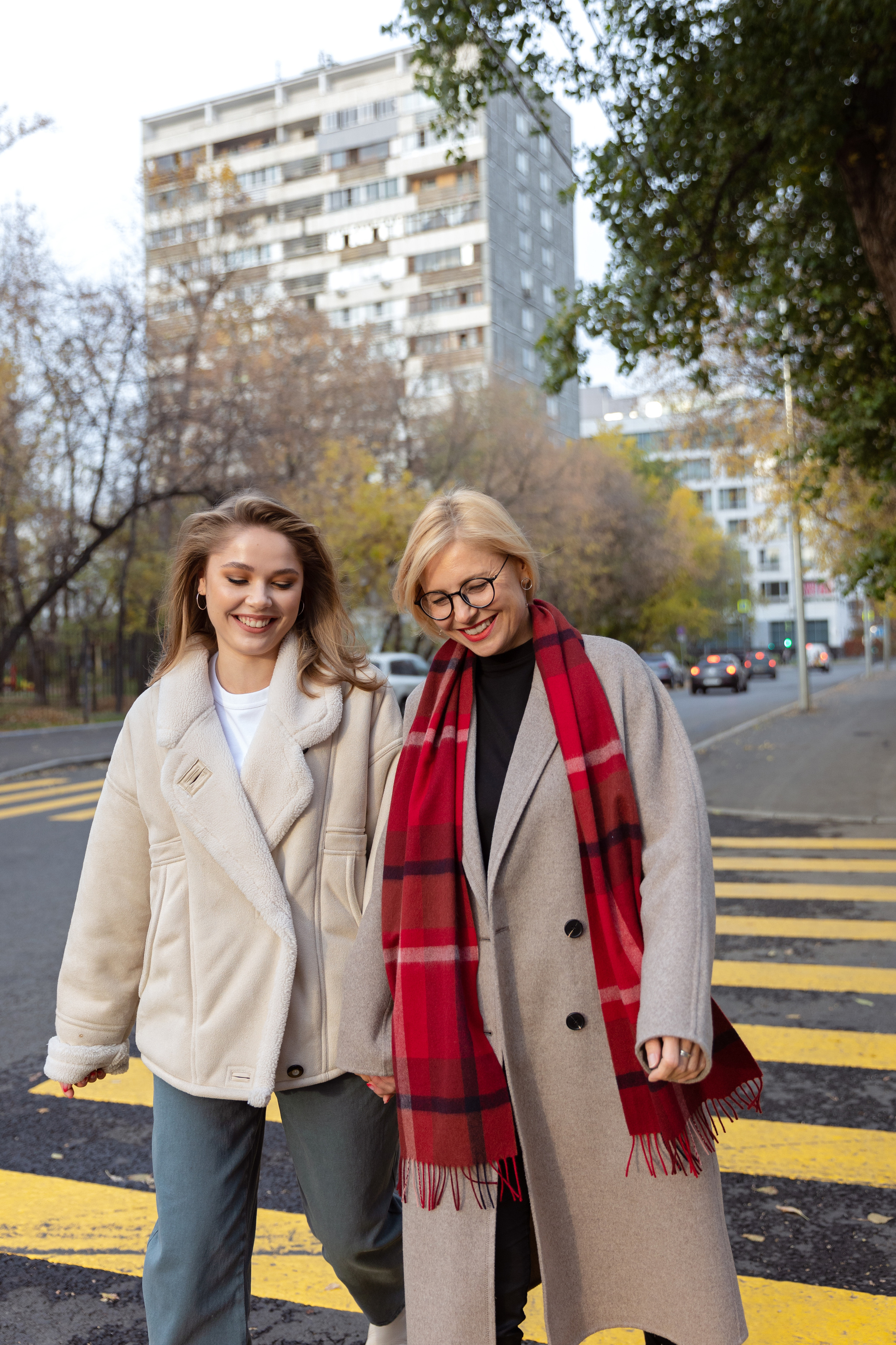 Осенняя прогулка мамы и дочки. Семейный фотограф в Москве Маркина Татьяна