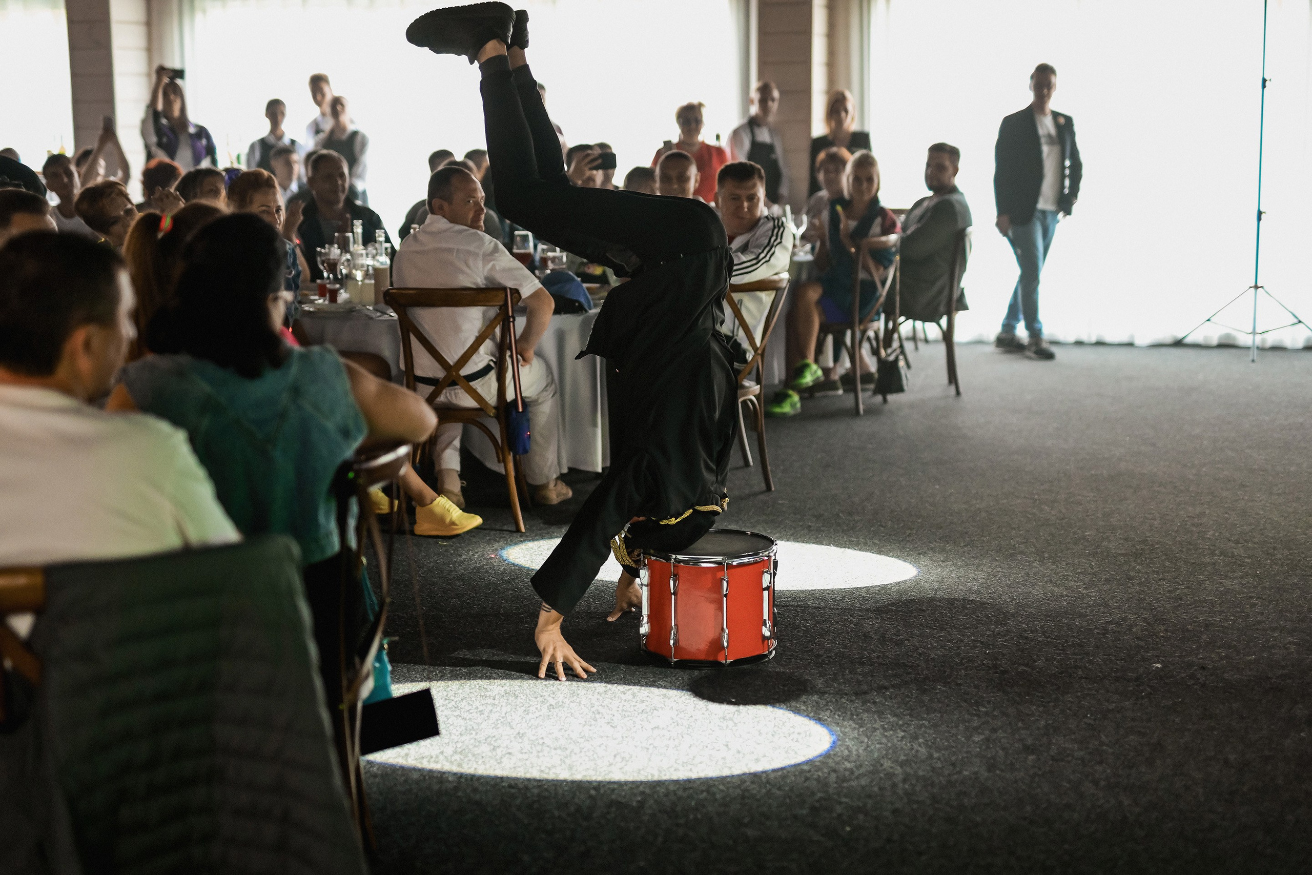 📸 Фоторепортажи с корпоративов и юбилеев в Красноярске | Примеры работ. 📸 Свадебный и семейный фотограф в Красноярске Тихомиров Евгений | 17 лет опыта | 800+ свадеб