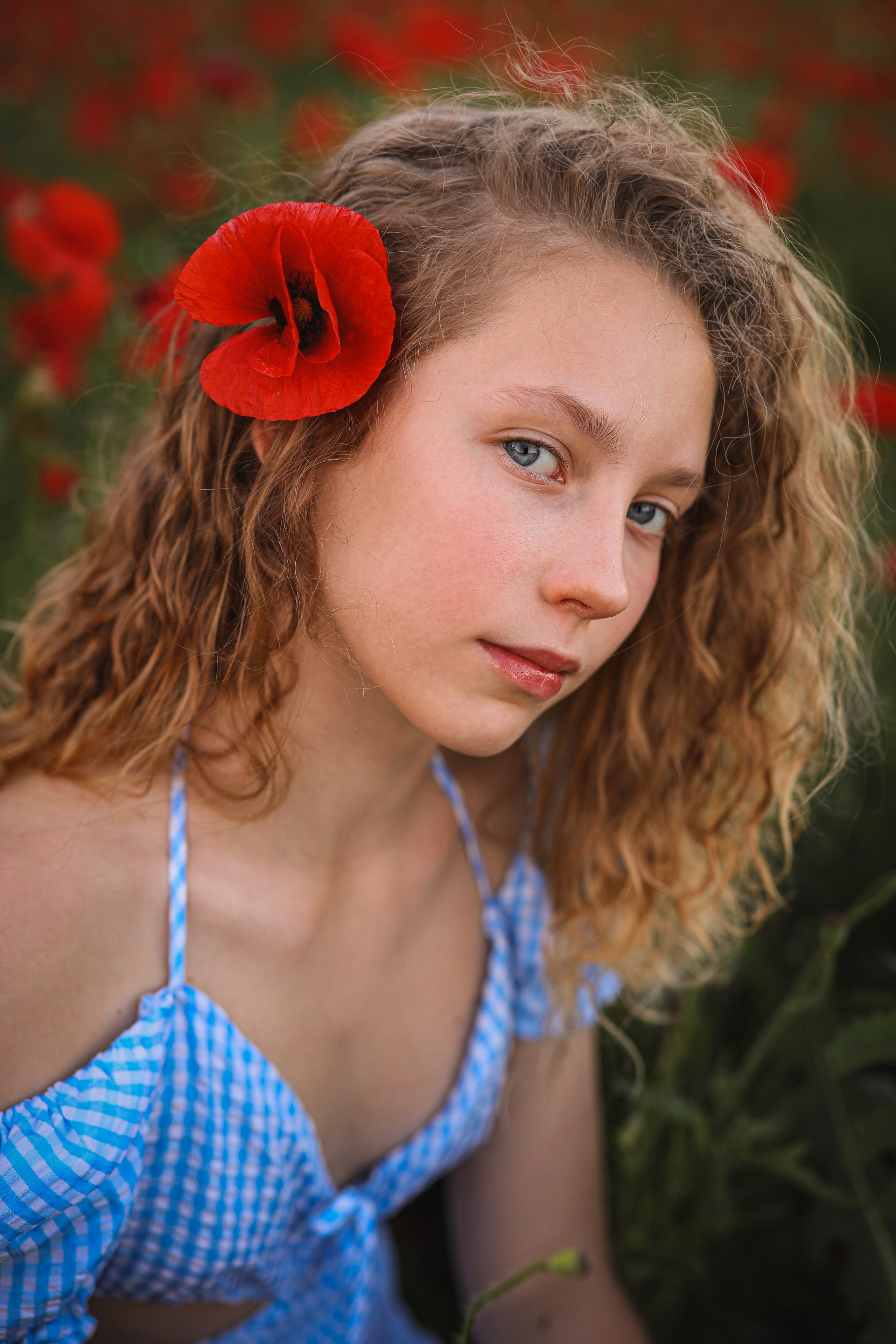Детская фотосессия в маках. Свадебный и семейный фотограф в Абхазии Жанна Соснина