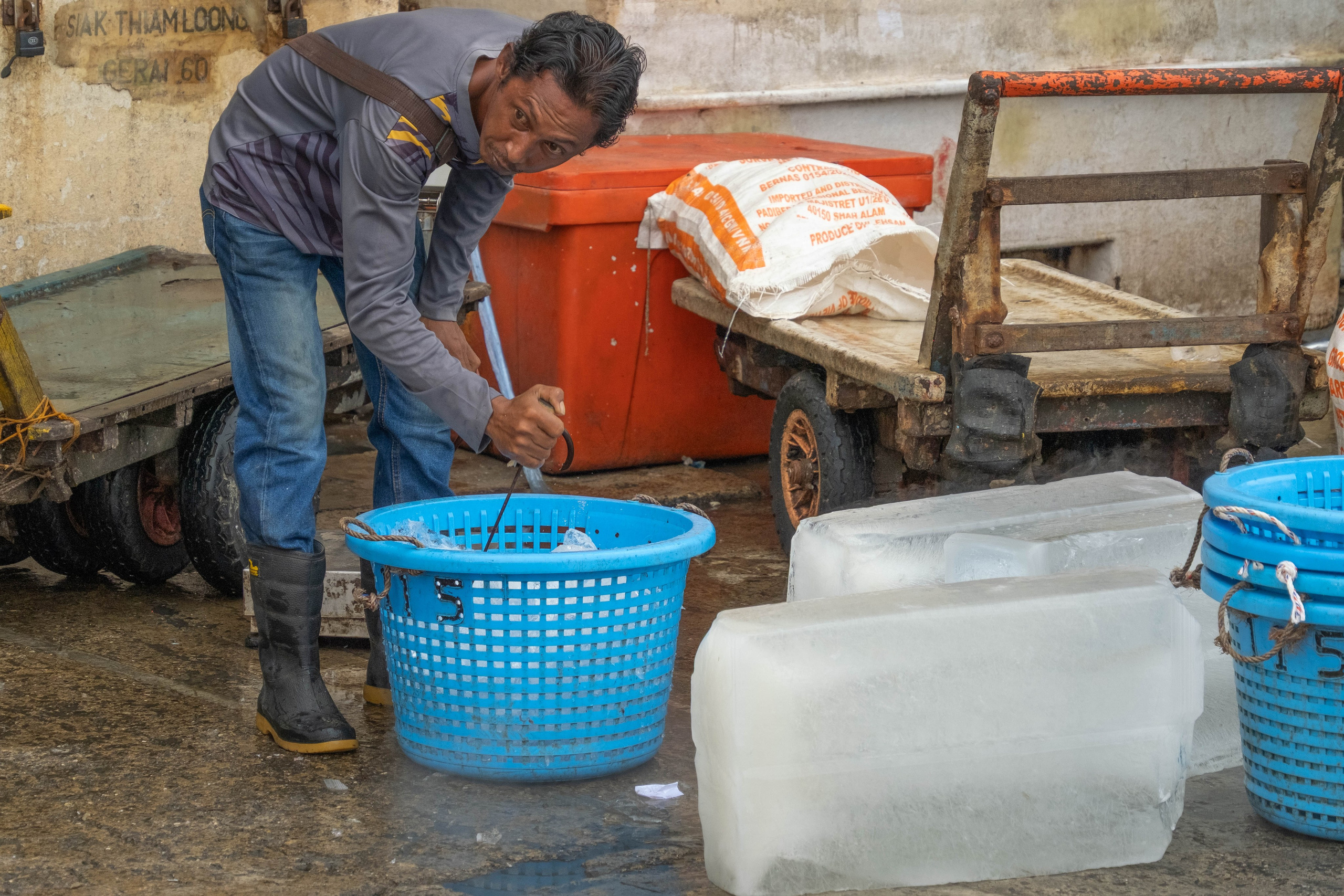 О. Борнео, г. Сандакан. Порт и рынок. Фотографии из путешествий