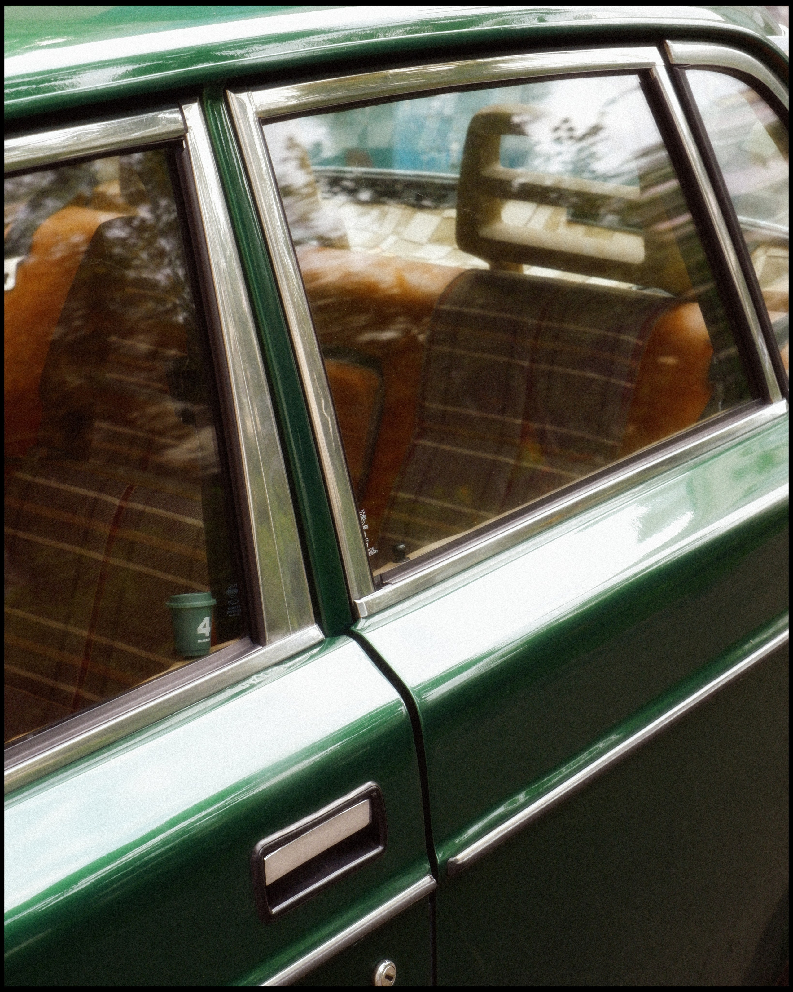 CARS. ANNA — PHOTOGRAPHER