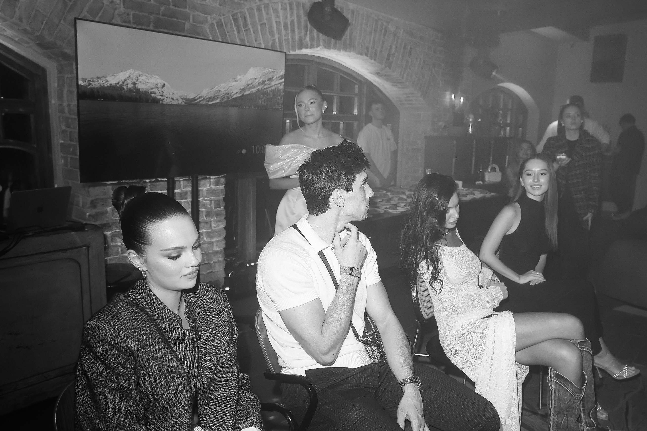 КАТЯ МОТОВИЛОВА. Nikolskayasecular