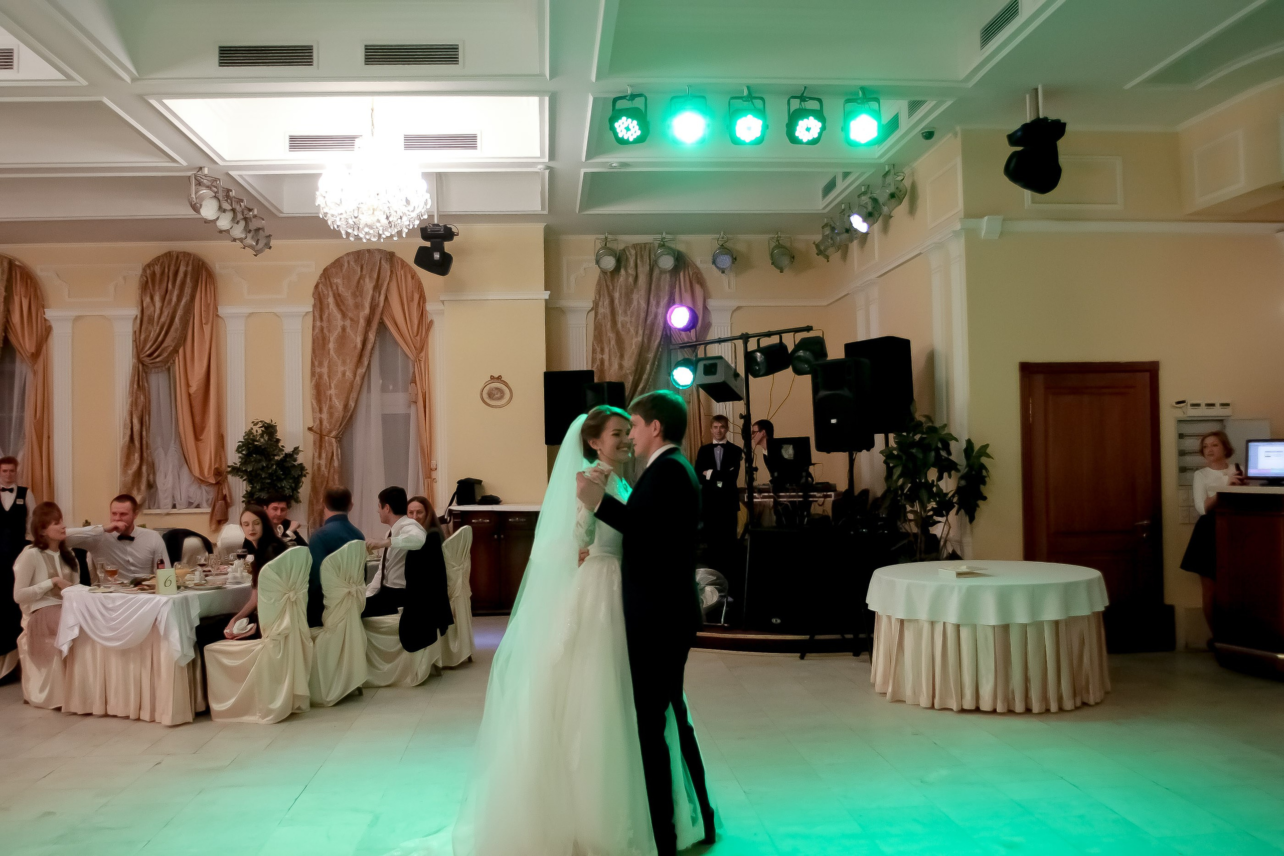 Банкет/Banquet. Максим Матвийченко и Виктория Басова профессионалы своего дела