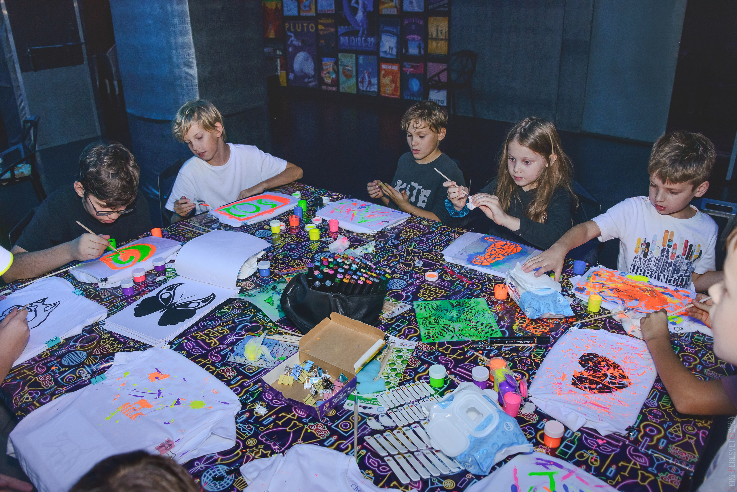 Роспись футболок мастер-класс, Детский день рождения, Лазертаг-клуб «Sтанция 2025». Ваш фотограф на праздник в Москве, Раменском, Жуковском, Люберцах