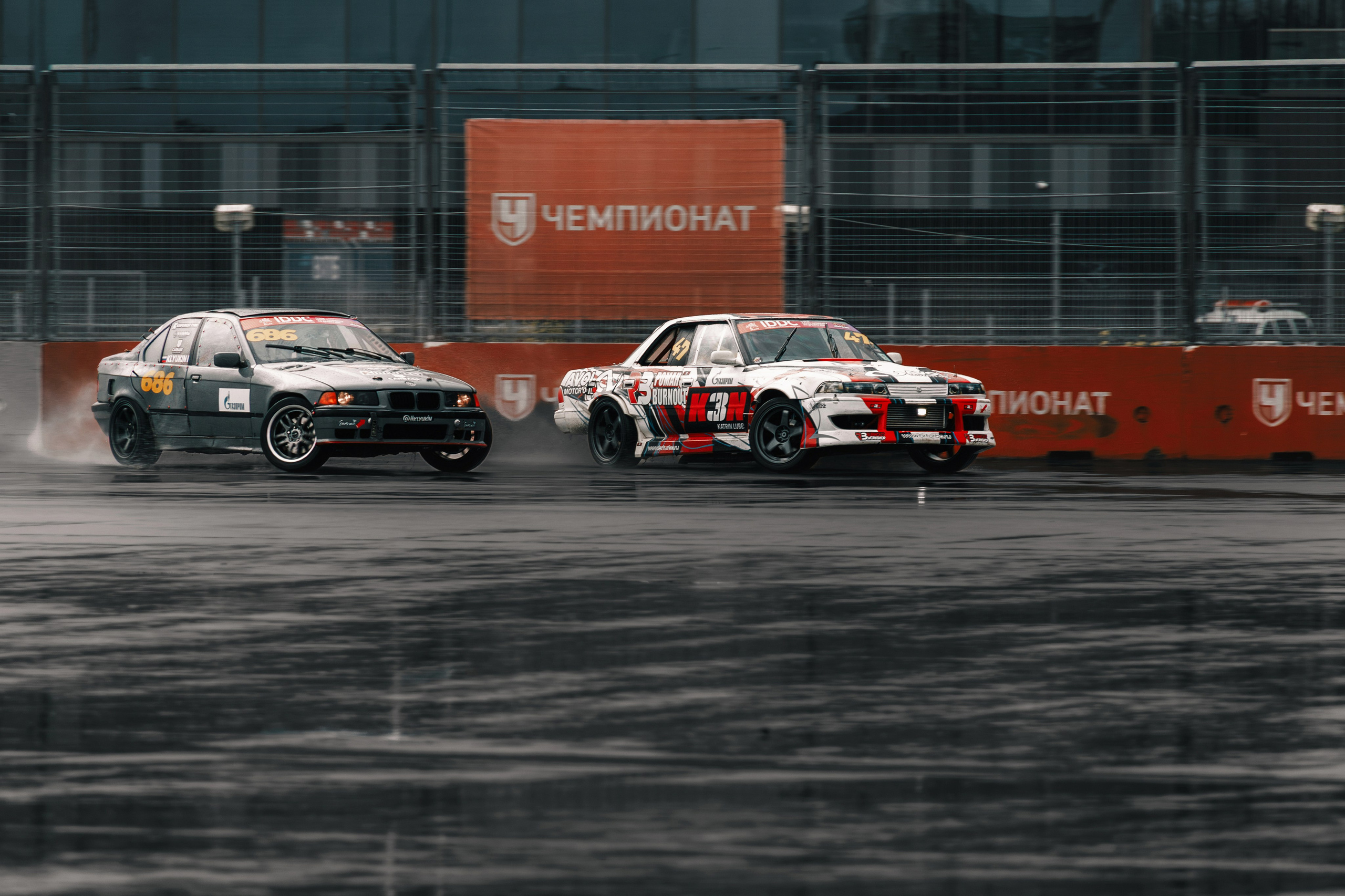 IDDC Этап 2: Бетонный Колизей и блогеры в деле