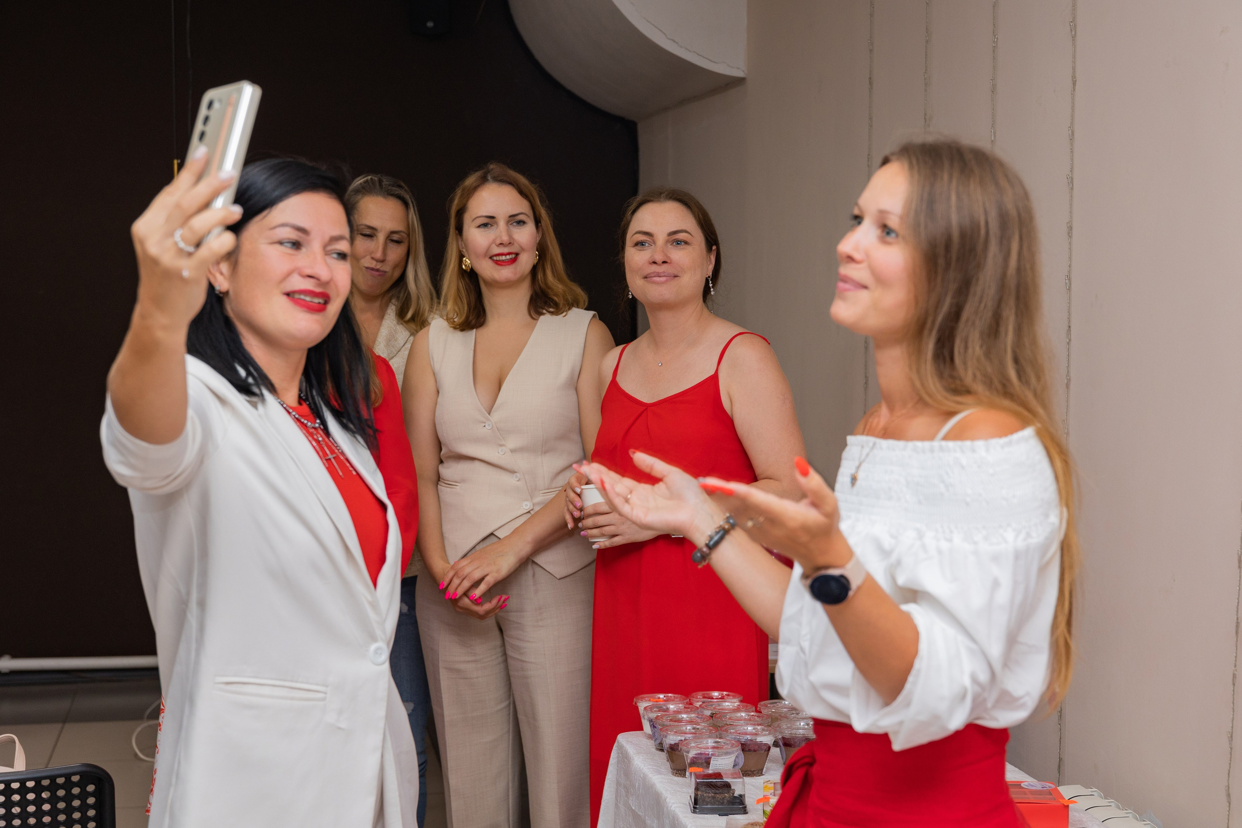 ProWomen. Выпускные альбомы во Владивостоке