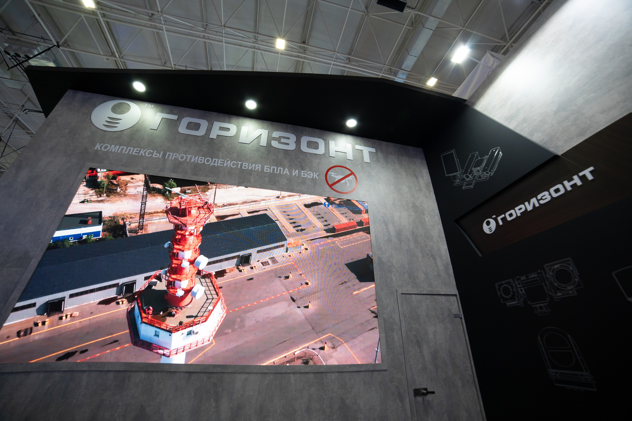 Выставочные стенды. Профессиональный портретный фотограф в Москве Владимир Глаголев