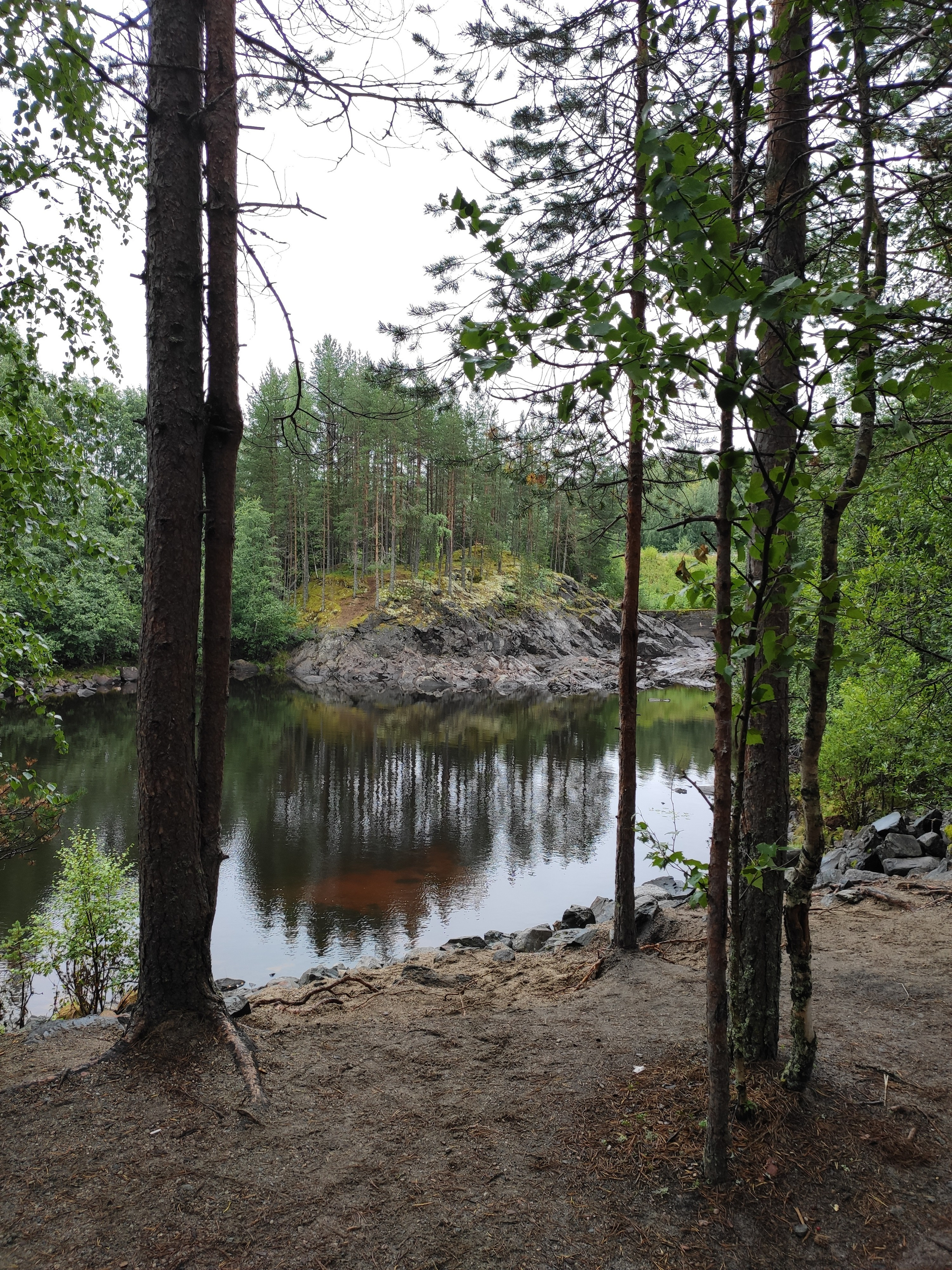 На лавовых породах красивая природа