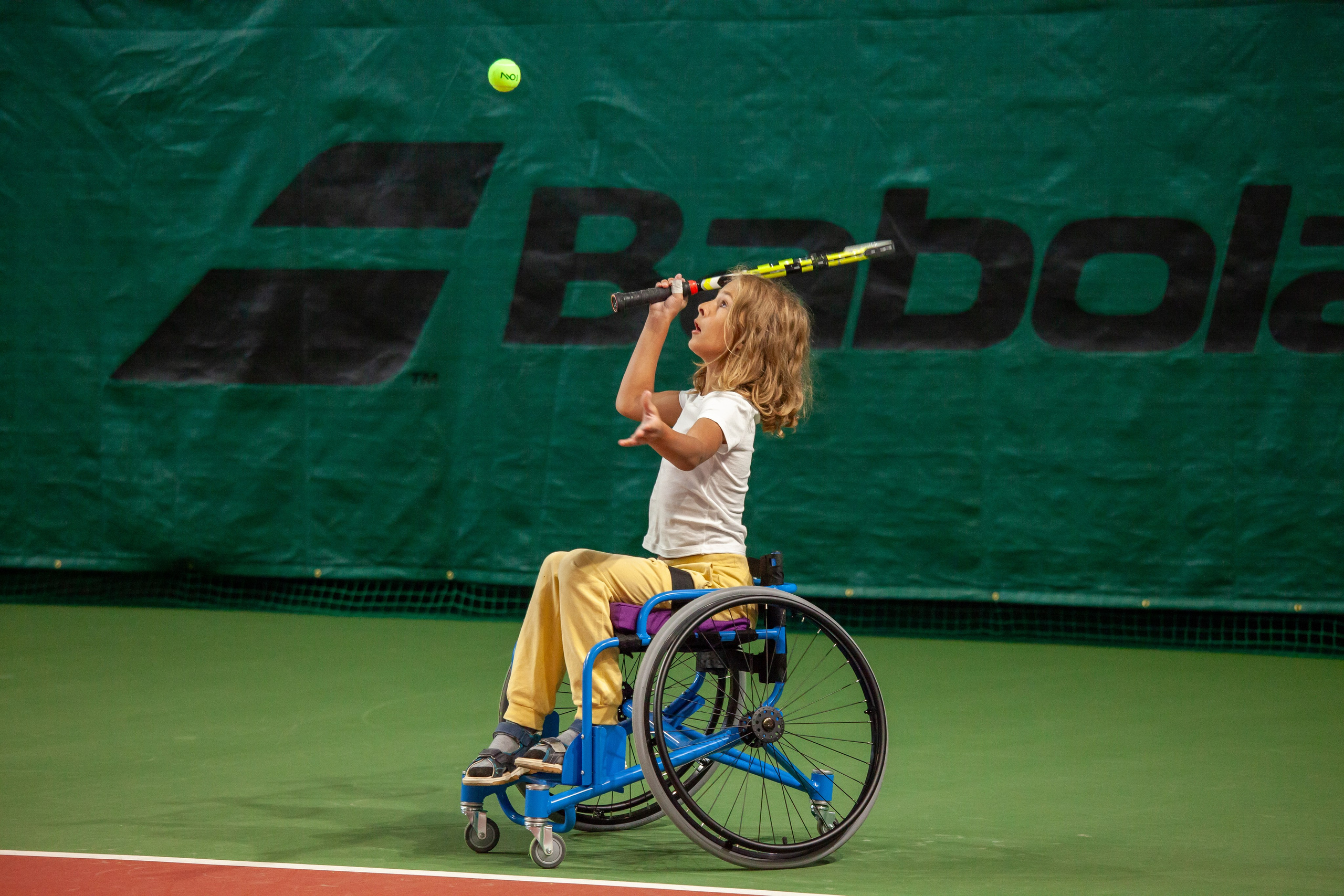 Турнир по теннису на колясках. Репортажный, семейный, свадебный, портретный фотограф