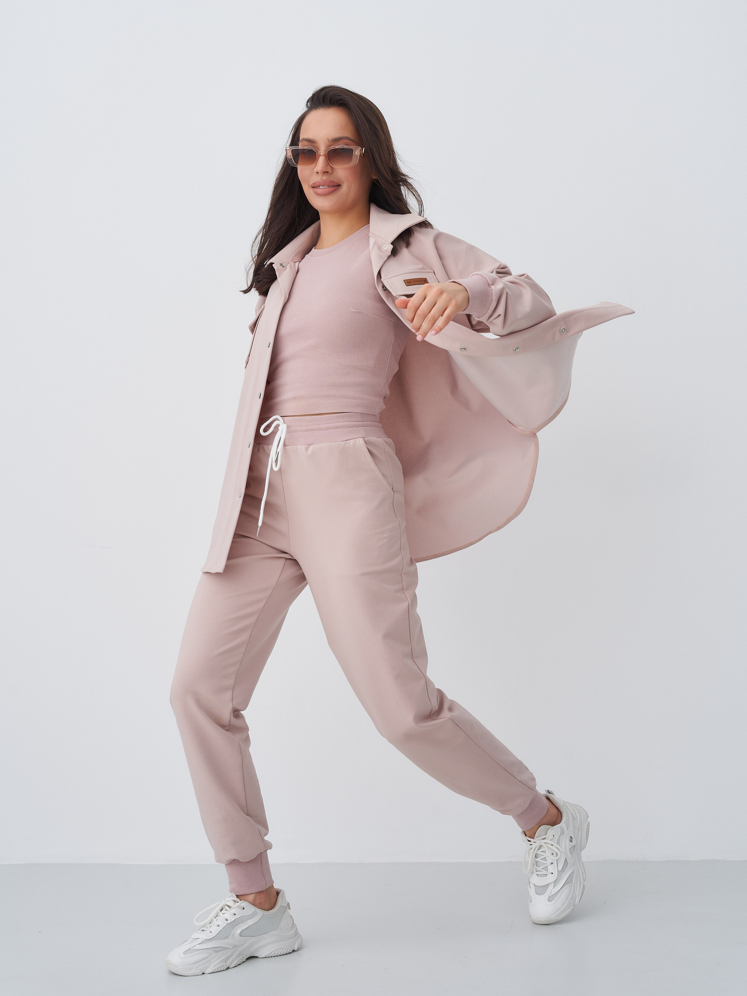 Настя Д. Контент для маркетплейсов и соцсетей. Фото и видео съемка