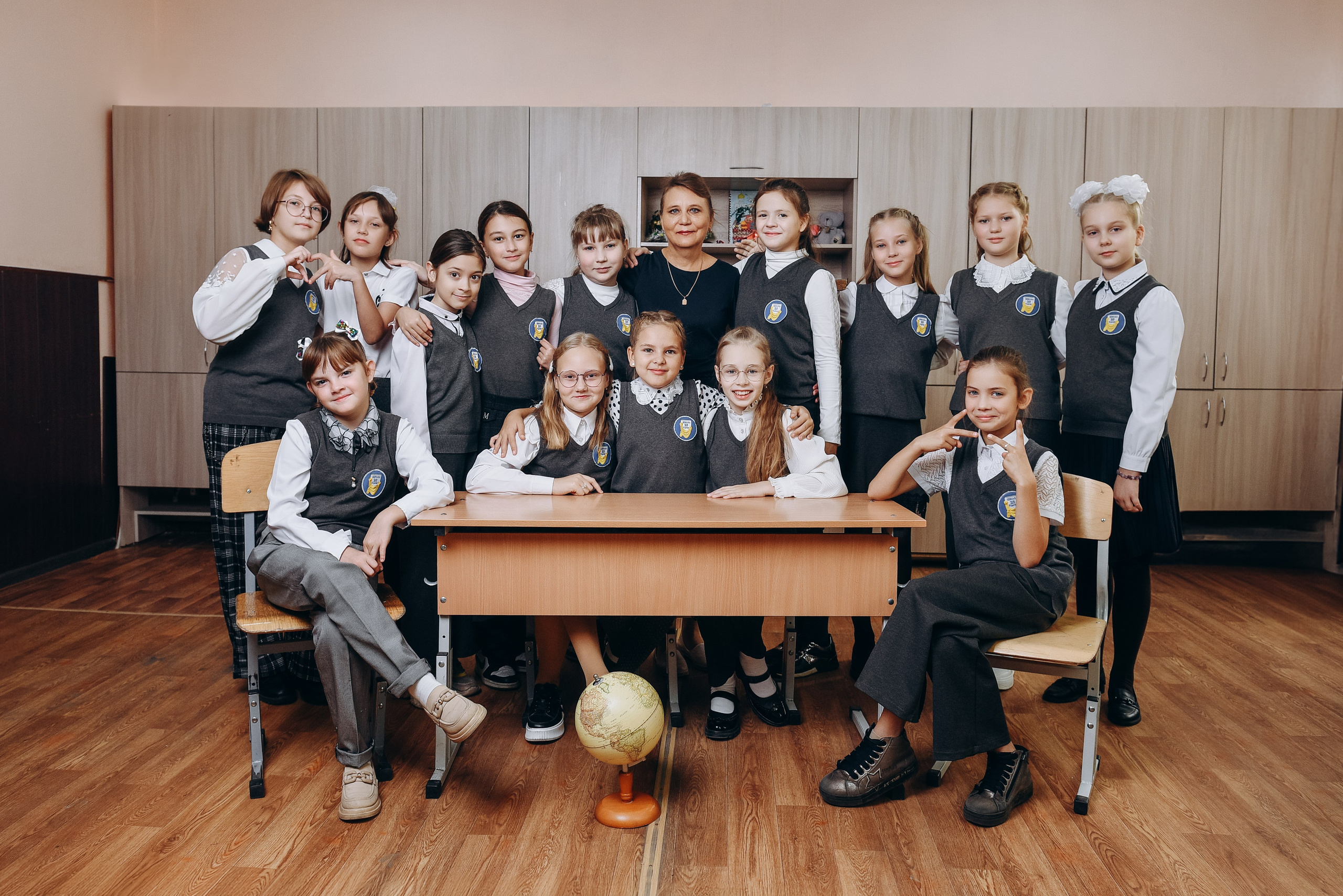 Началка. Выпускные альбомы в Кургане, Твой альбом, Книга