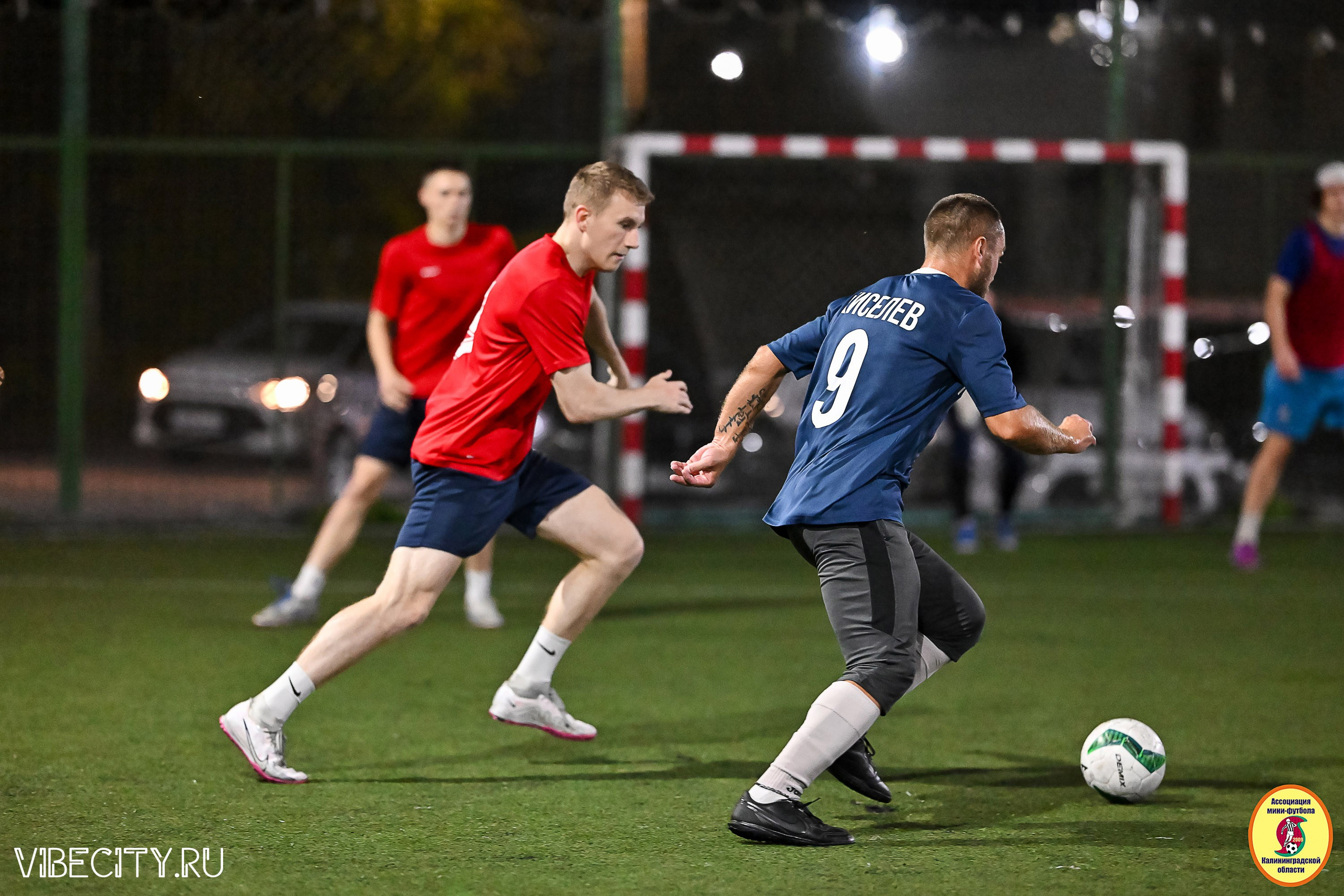 ФИНАЛЬНЫЕ ИГРЫ КУБКА МИНИ-ФУТБОЛЬНОЙ ЛИГИ И КУБКА КОРПОРАТИВНОЙ МФЛ 2025. VIBECITY.RU Вайб Сити Ру Фоторепортажи Фотоотчеты Калининград