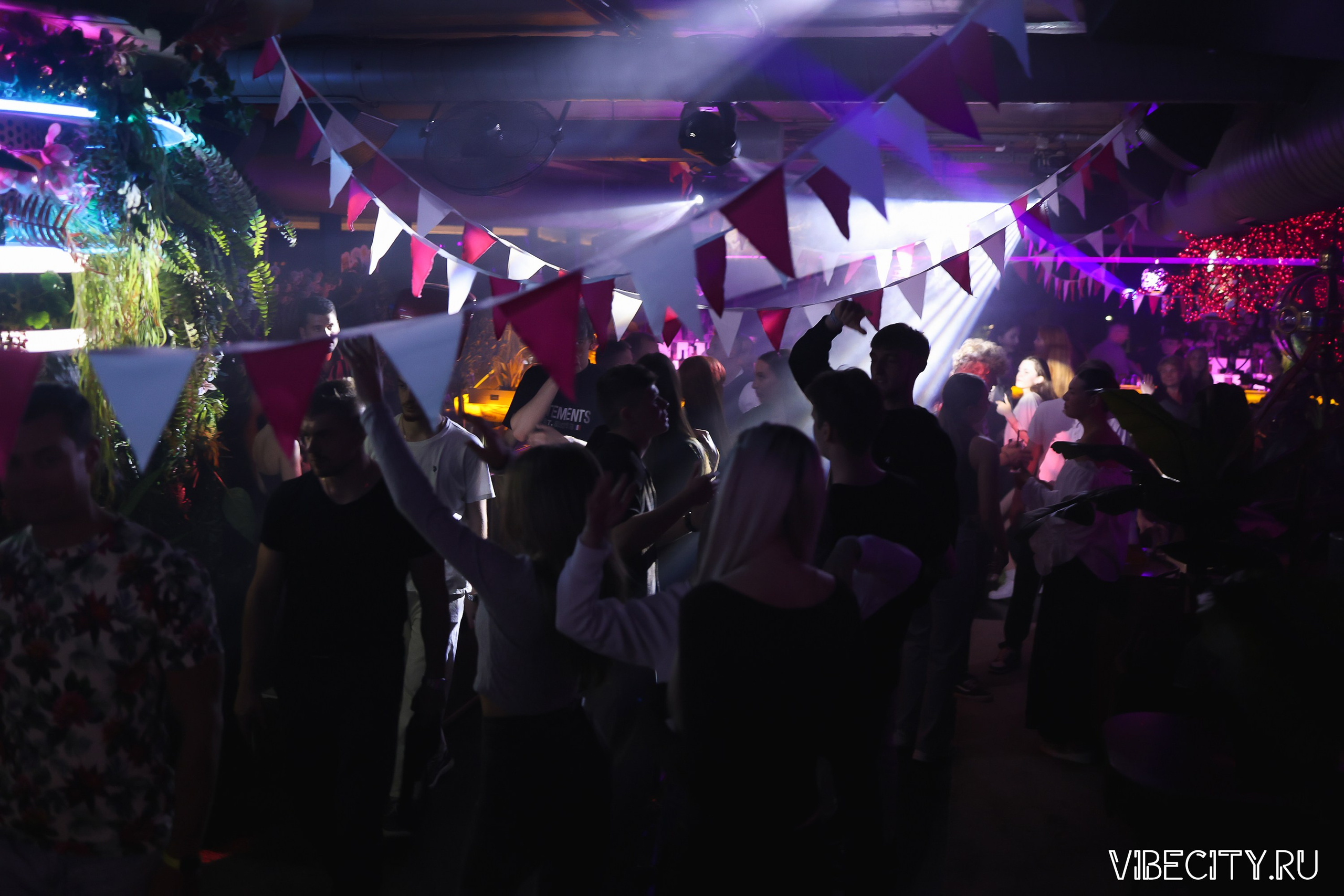 DOUBLE U. VIBECITY.RU Вайб Сити Ру Фоторепортажи Фотоотчеты Калининград