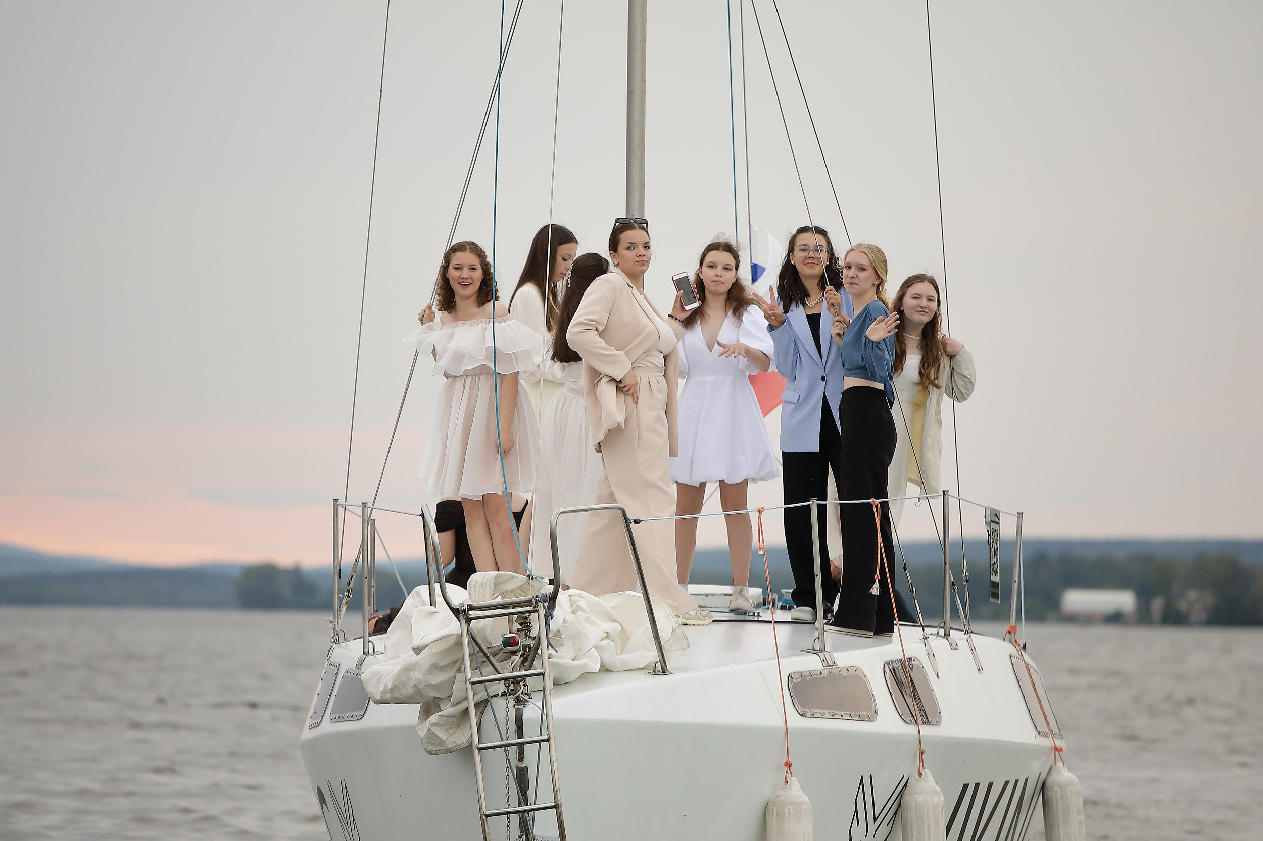 катание на яхтах выпускной вечер