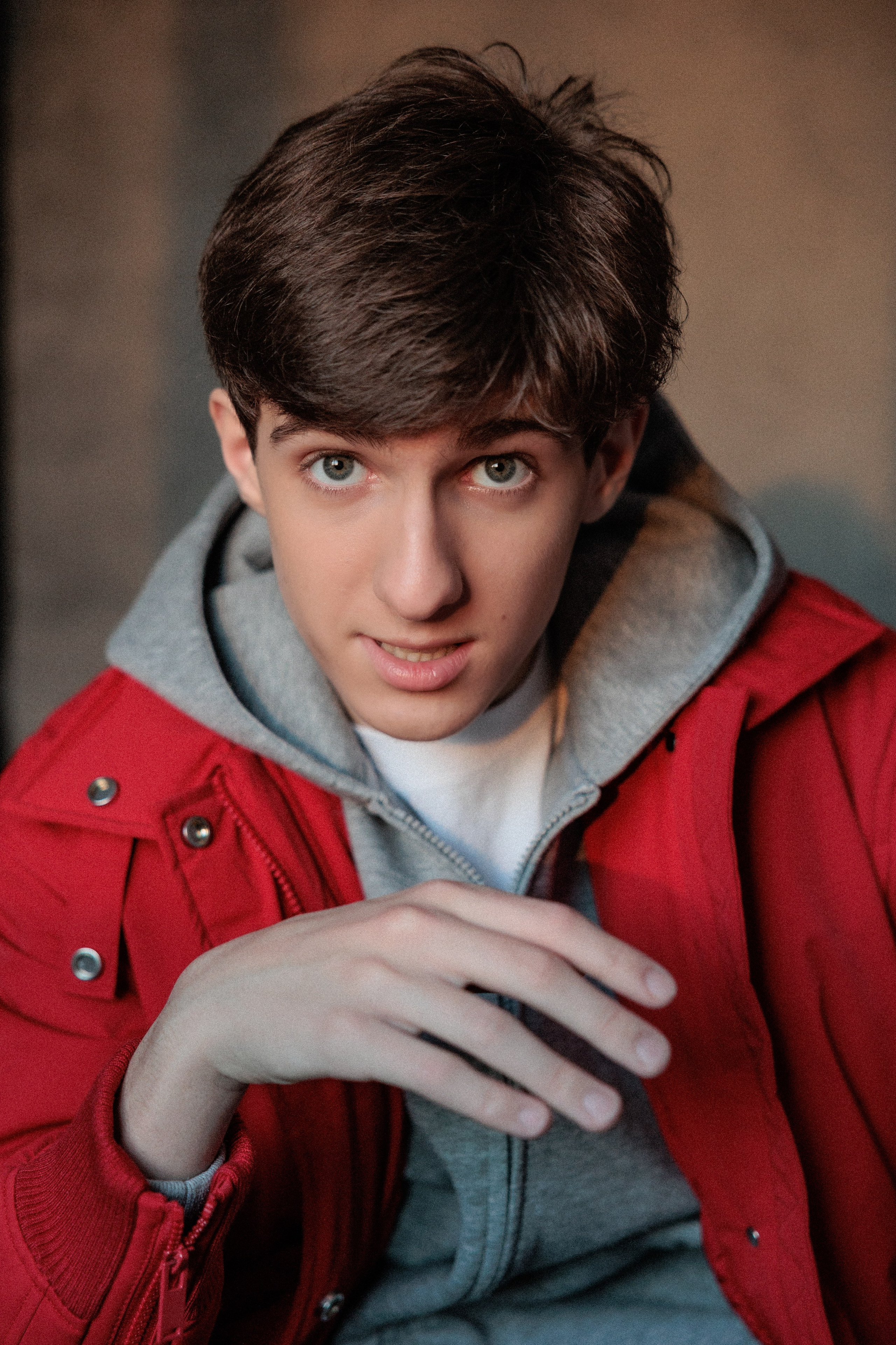 АРТЁМ. Я фотограф из Москвы к Вашим услугам