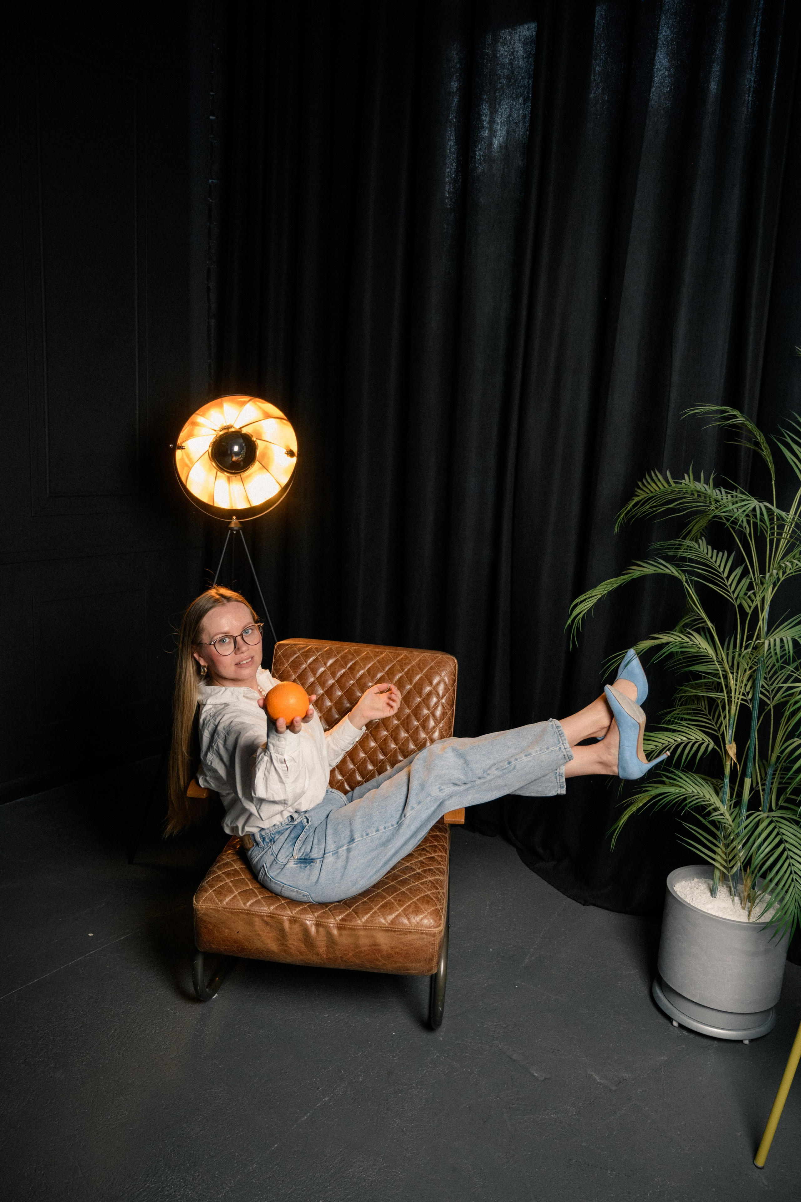 Игра с апельсинами. Фотограф в Ростове-на-Дону Оксана Филатьева