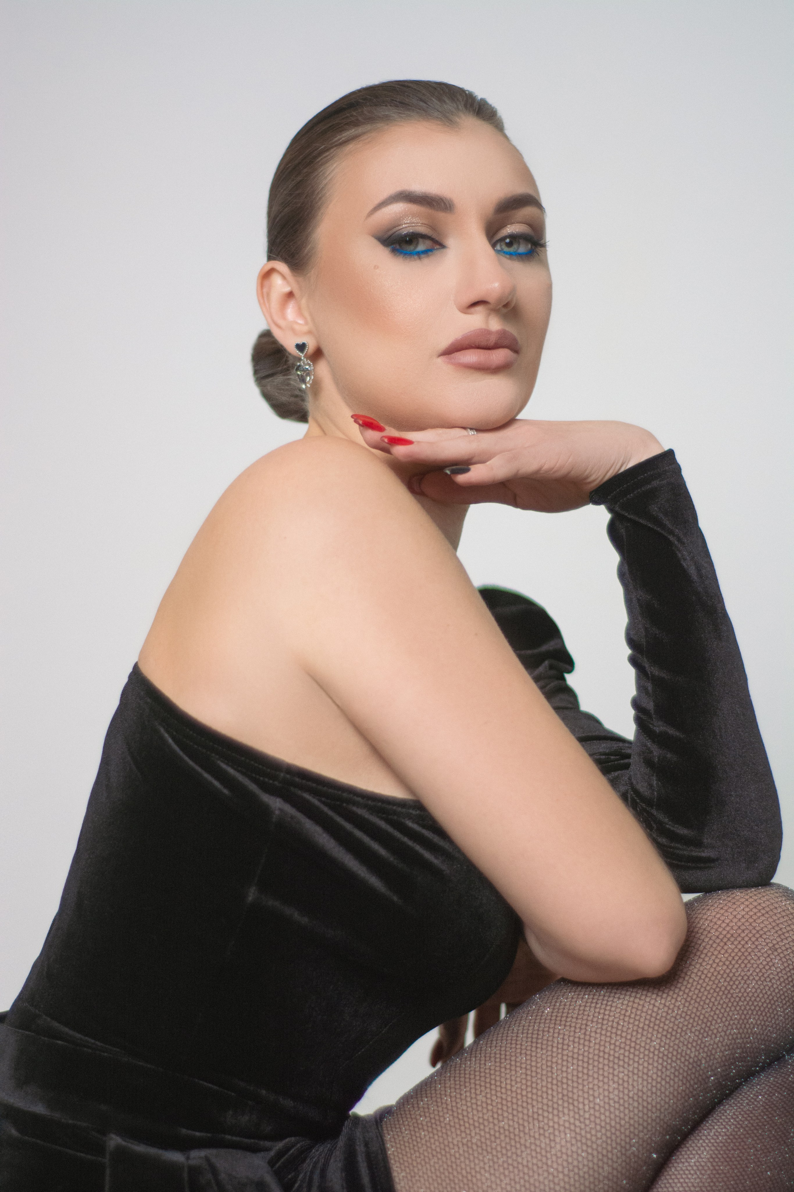 Retouching a full-length portrait