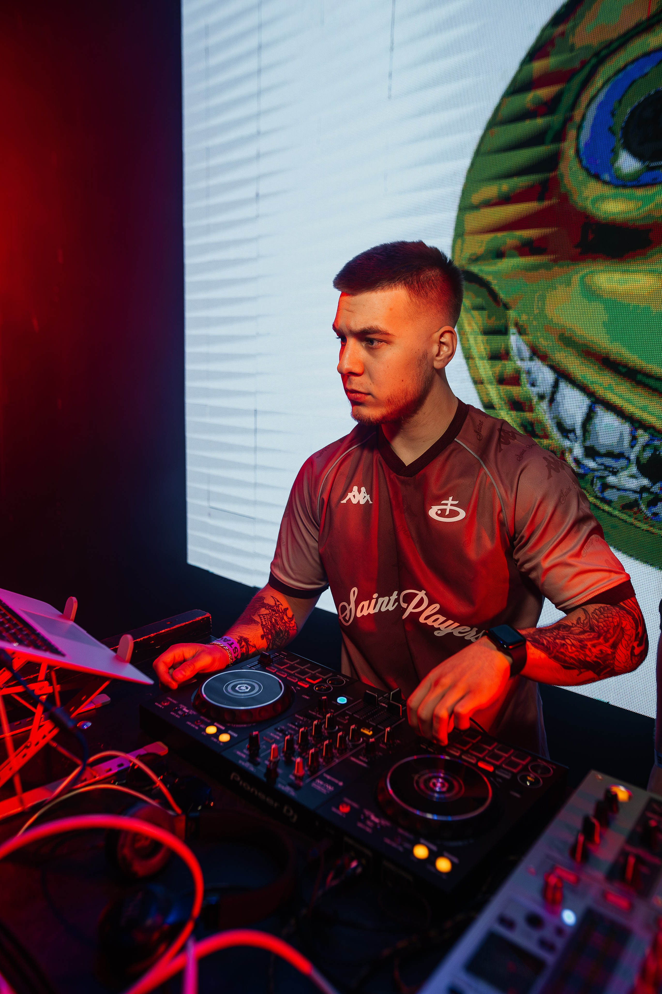 Хрися и Hotzzen. Factory 3. 18.04.2025. Главная