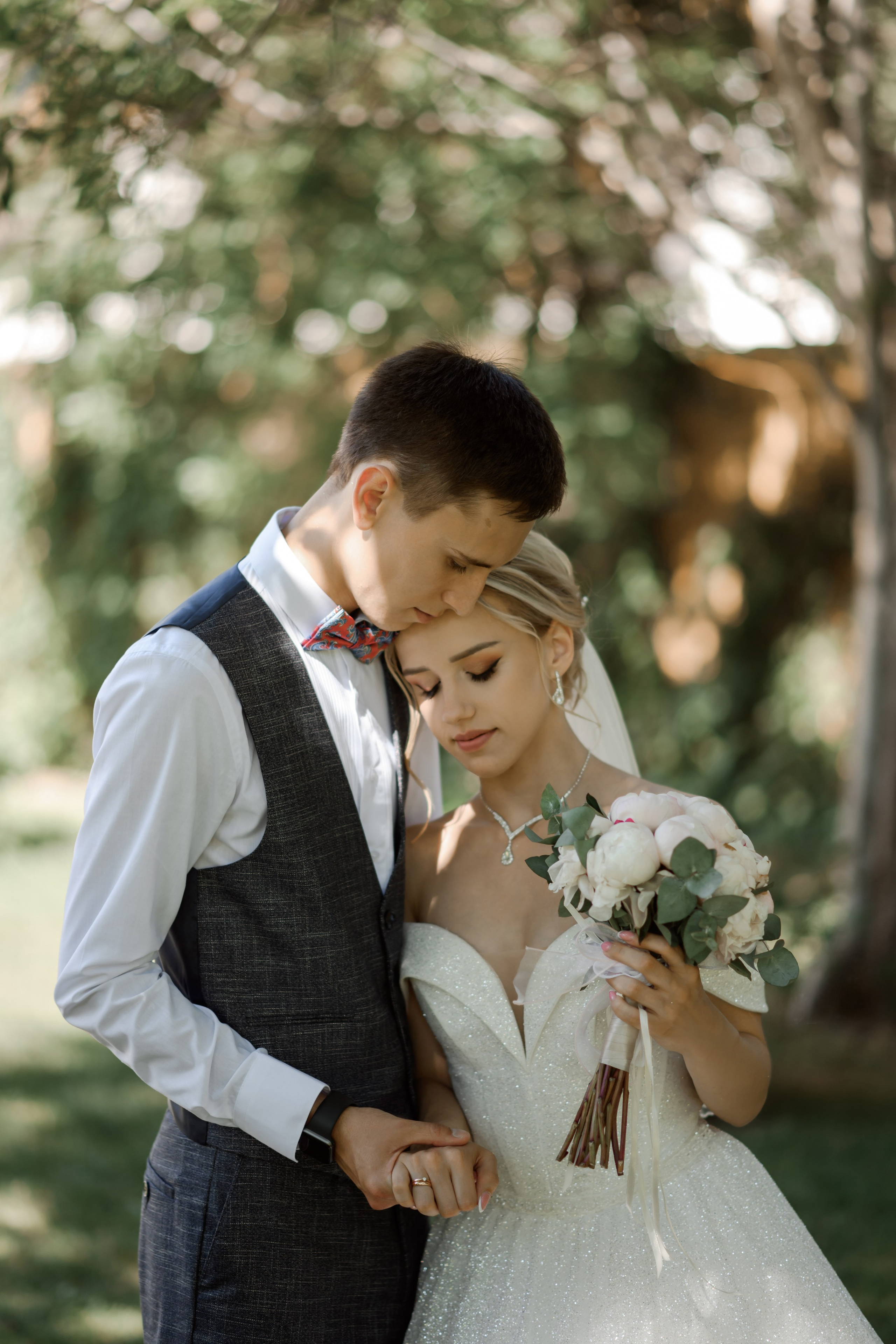 B & A. Свадебный фотограф в г. Астрахань. Так же выезжаю в другие города