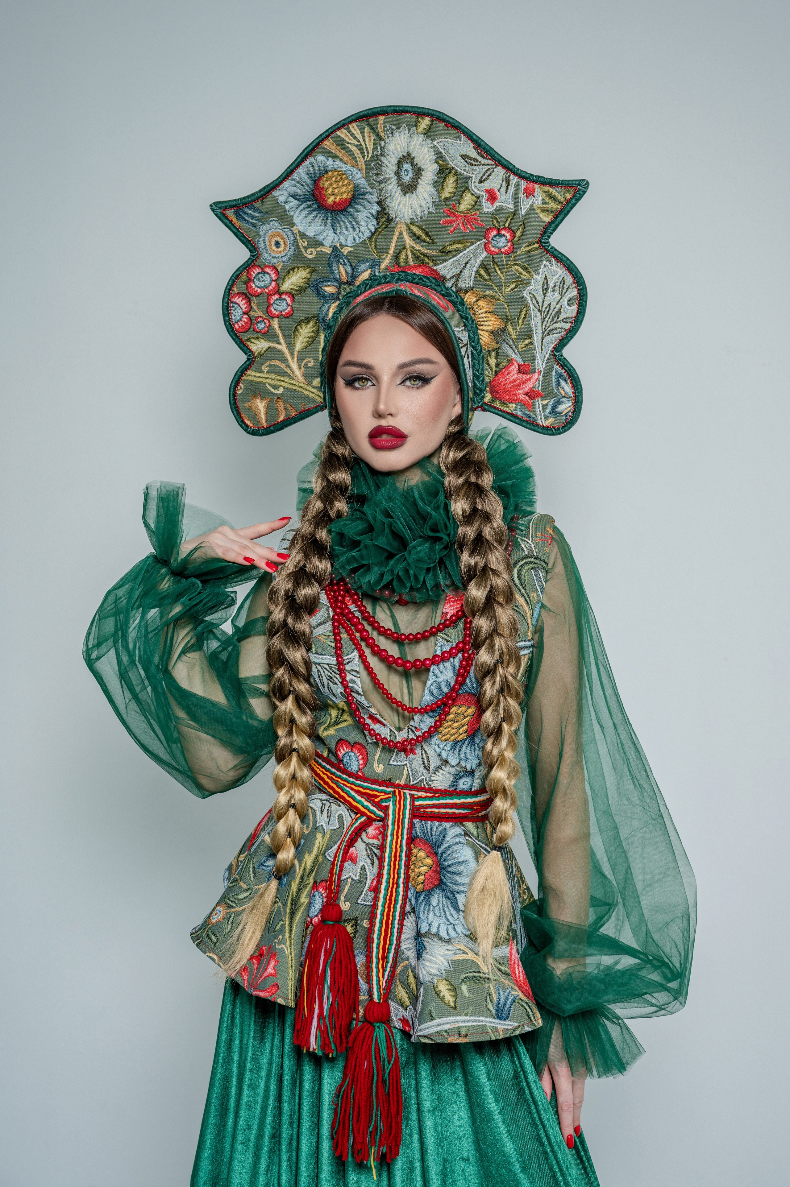 Nicole. Коммерческий фотограф Москва /Дубай, эксклюзивные фэшн фотосессии