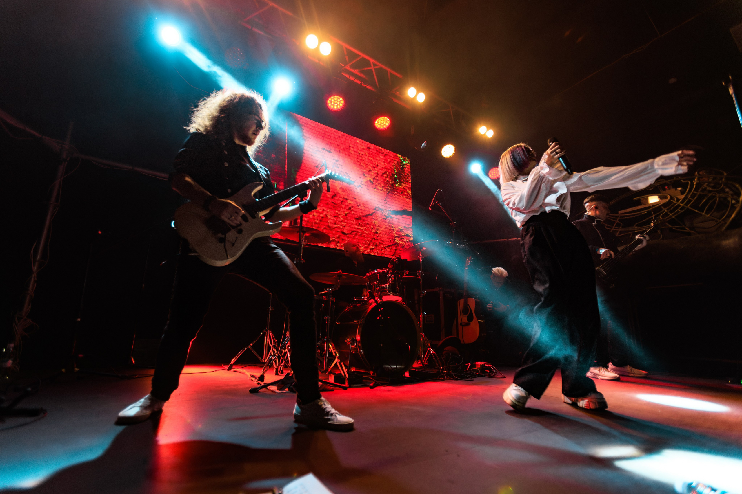 SARA. Репортажный фотограф Екатеринбург | Яркий, качественный репортаж | Концерты, клубы, репортаж, праздники, корпоративы