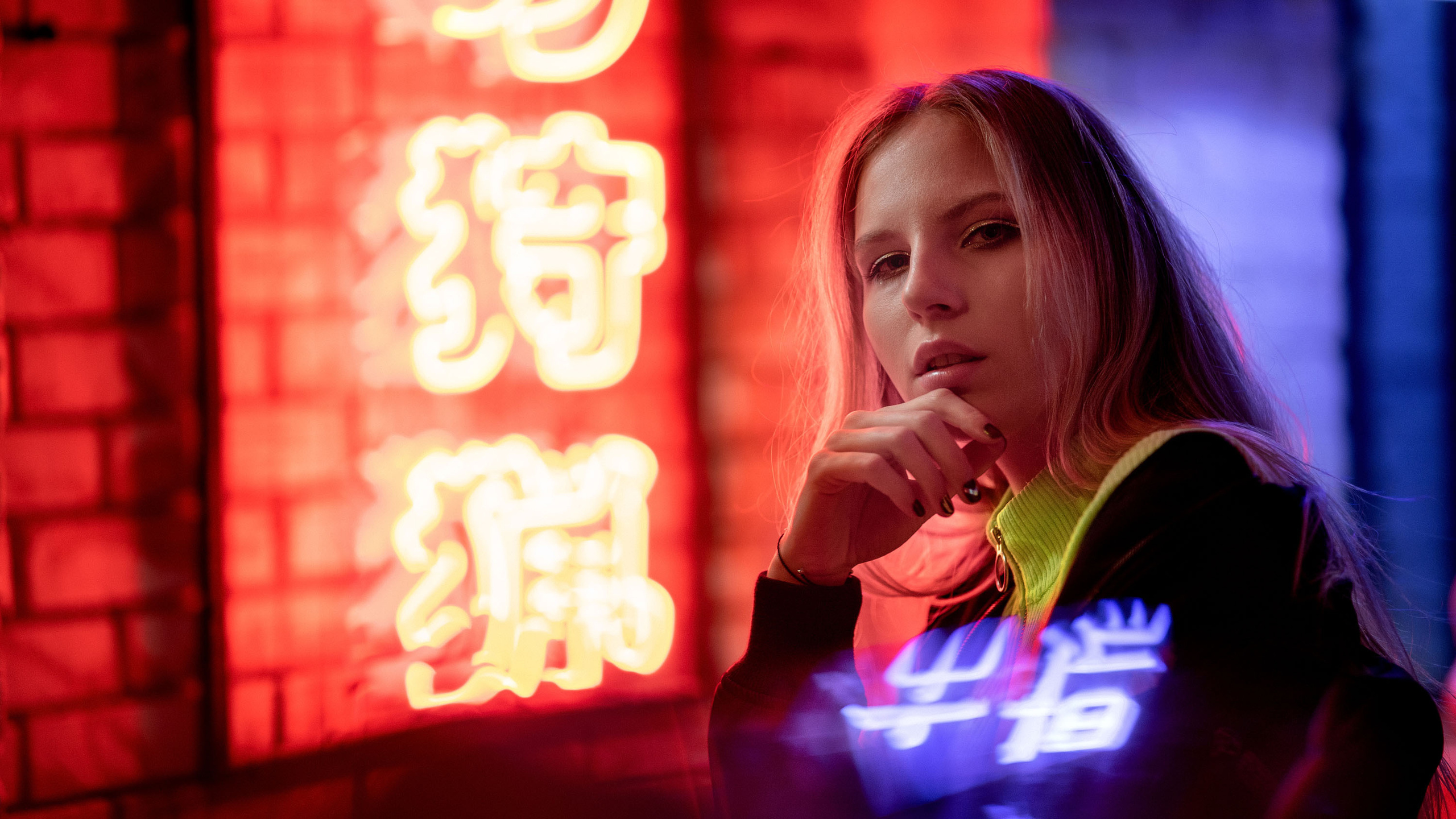 Neon. Фотограф Дмитрий Чередников