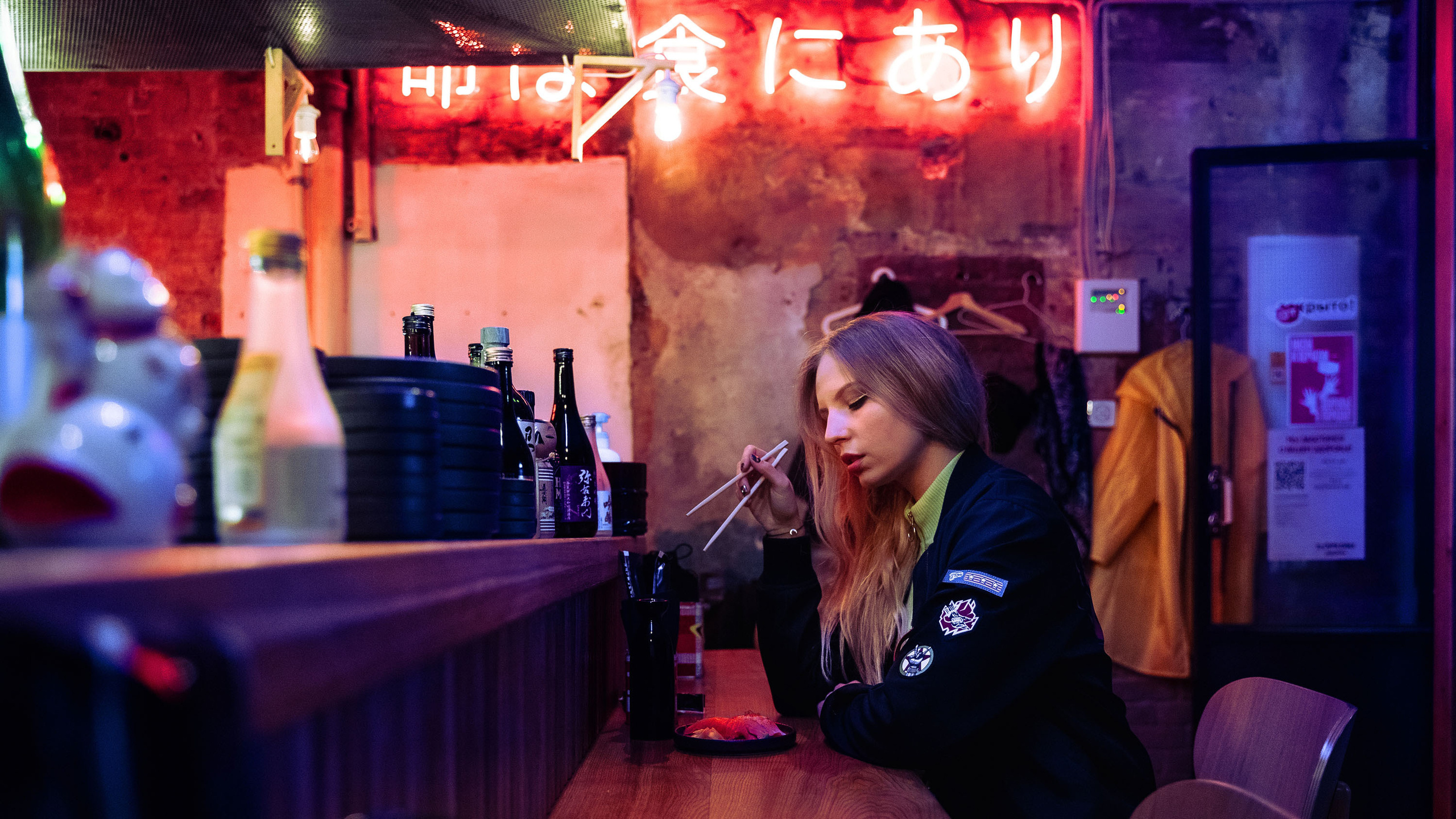 Neon. Фотограф Дмитрий Чередников