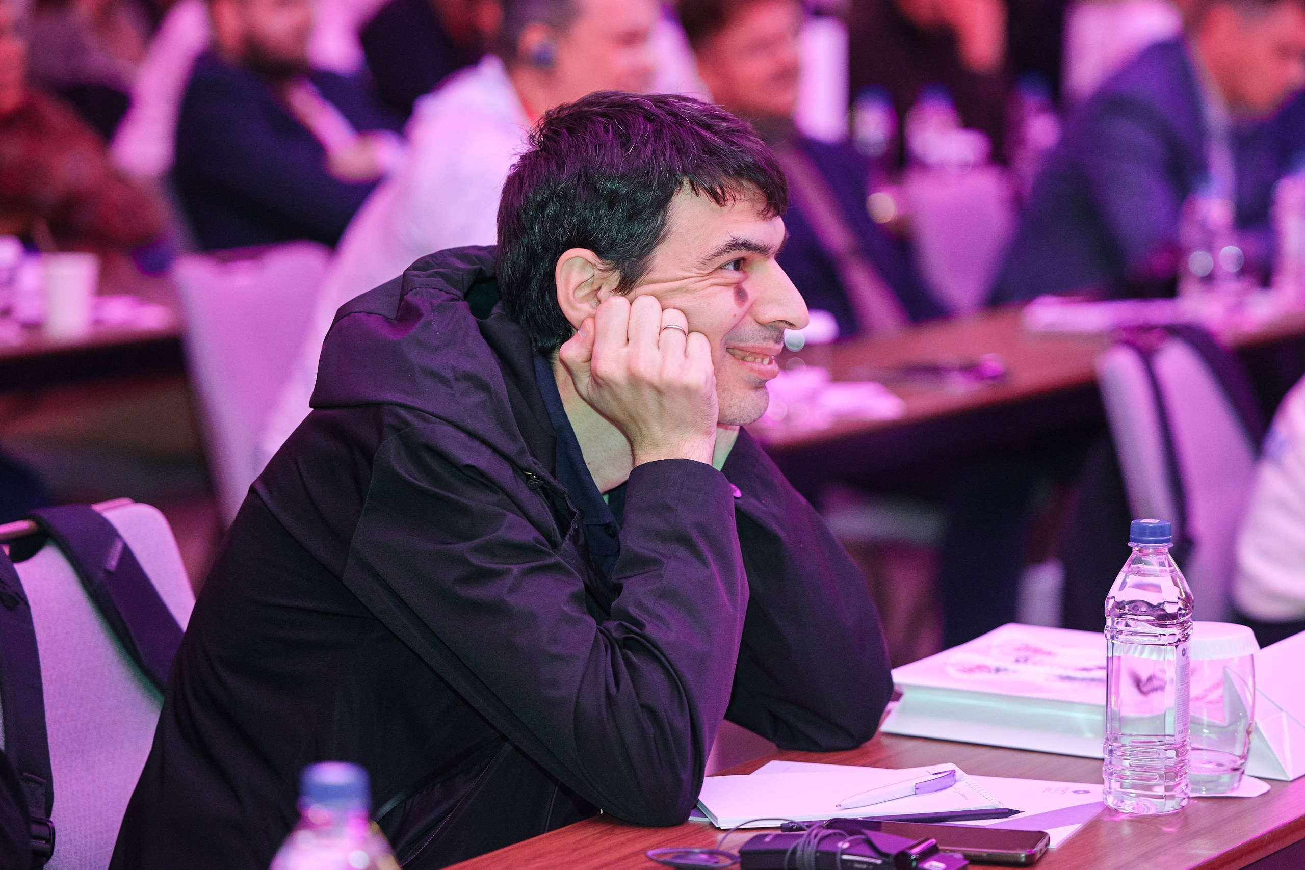 Конгресс имплантологов Neo Biotech 2025. Антон Артюшин, портретный фотограф. Москва