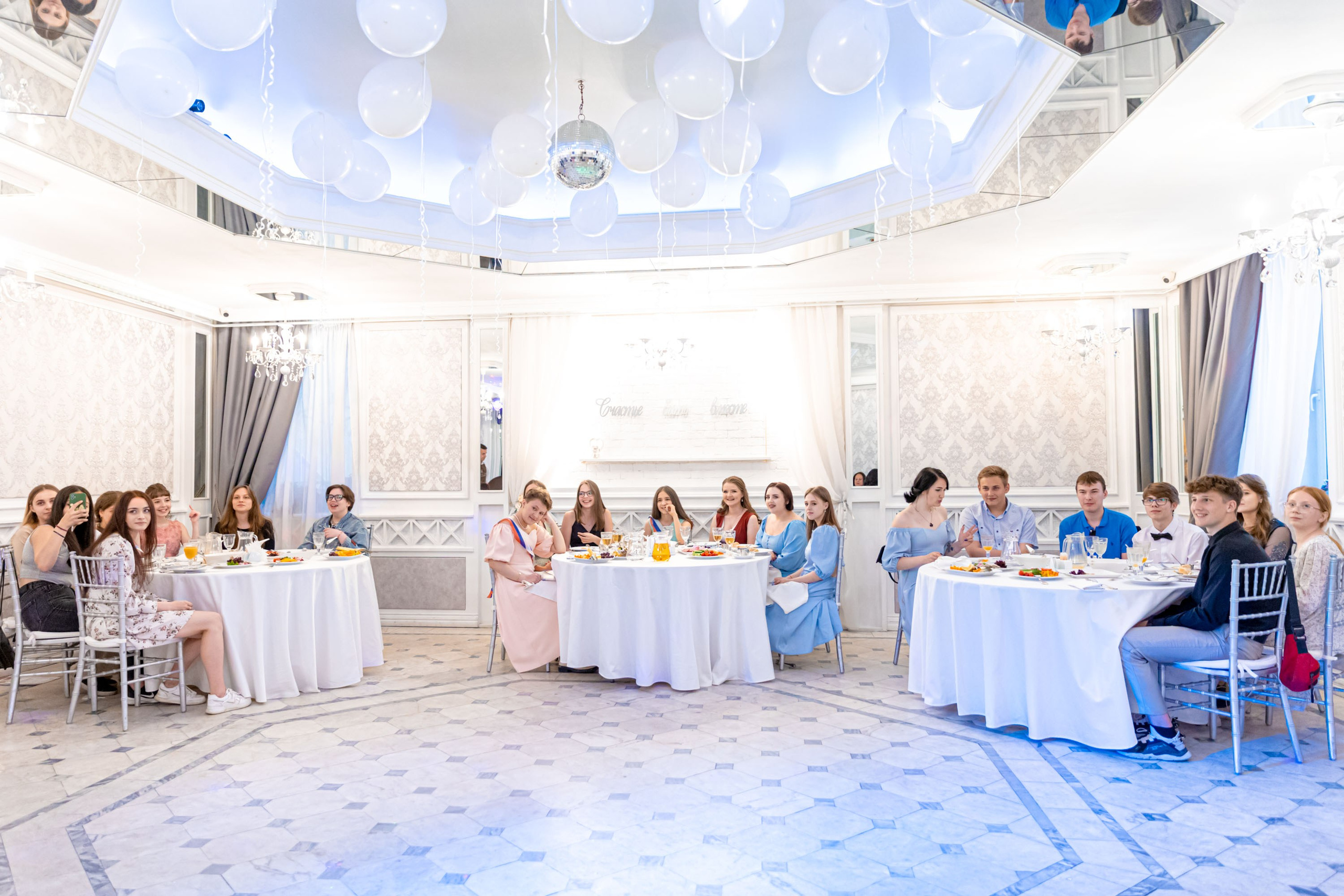 Выпускной 4 Летний сад + лофт. Фотограф на праздник, корпоратив, День Рождения и Юбилей в г. Санкт-Петербурге Алексей Анкушев