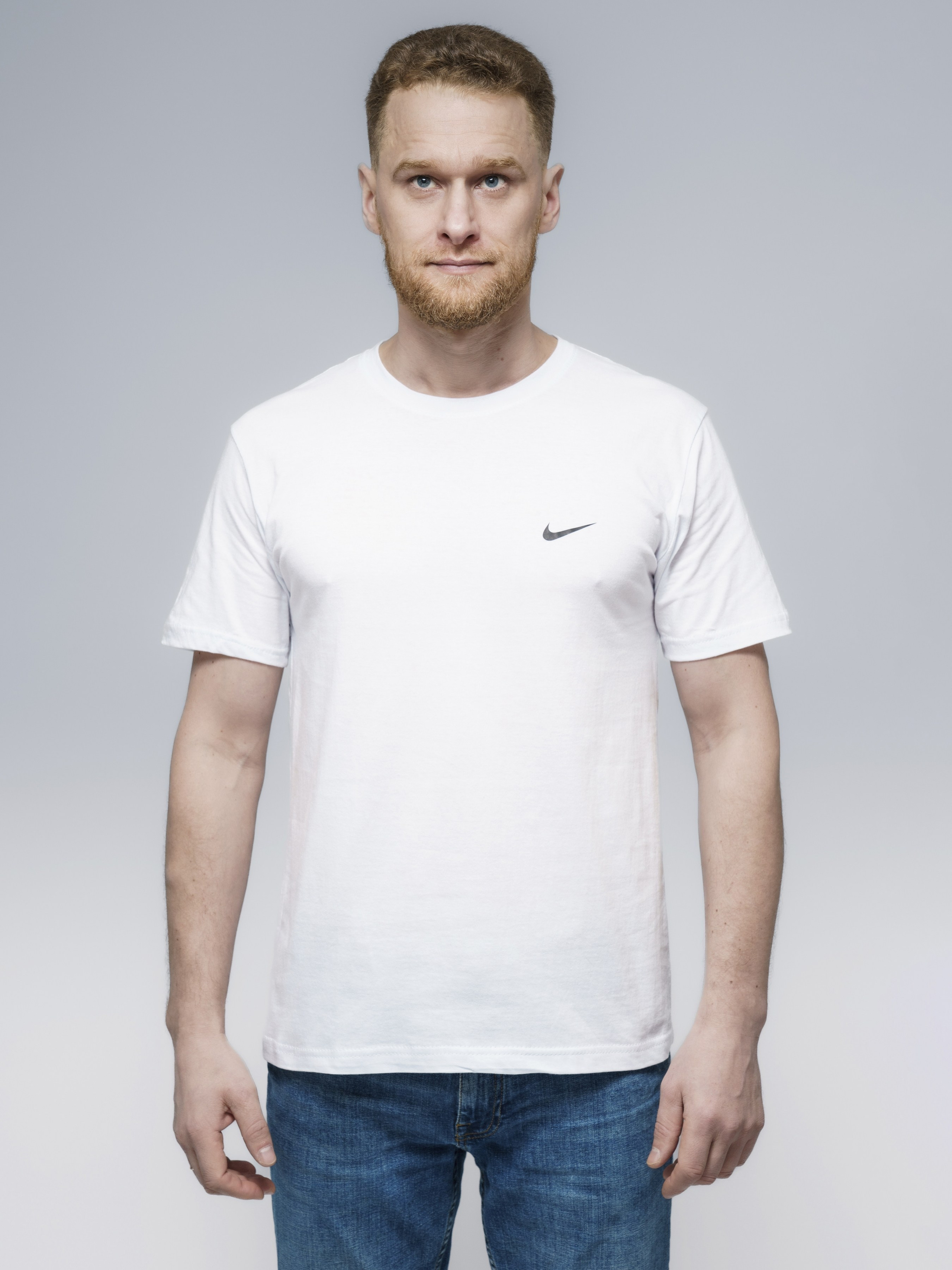 Евгений, 188 см, 50-52. KED Production — продакшн из СПб. Создаём фото, видео и контент, который помогает брендам и селлерам продавать больше