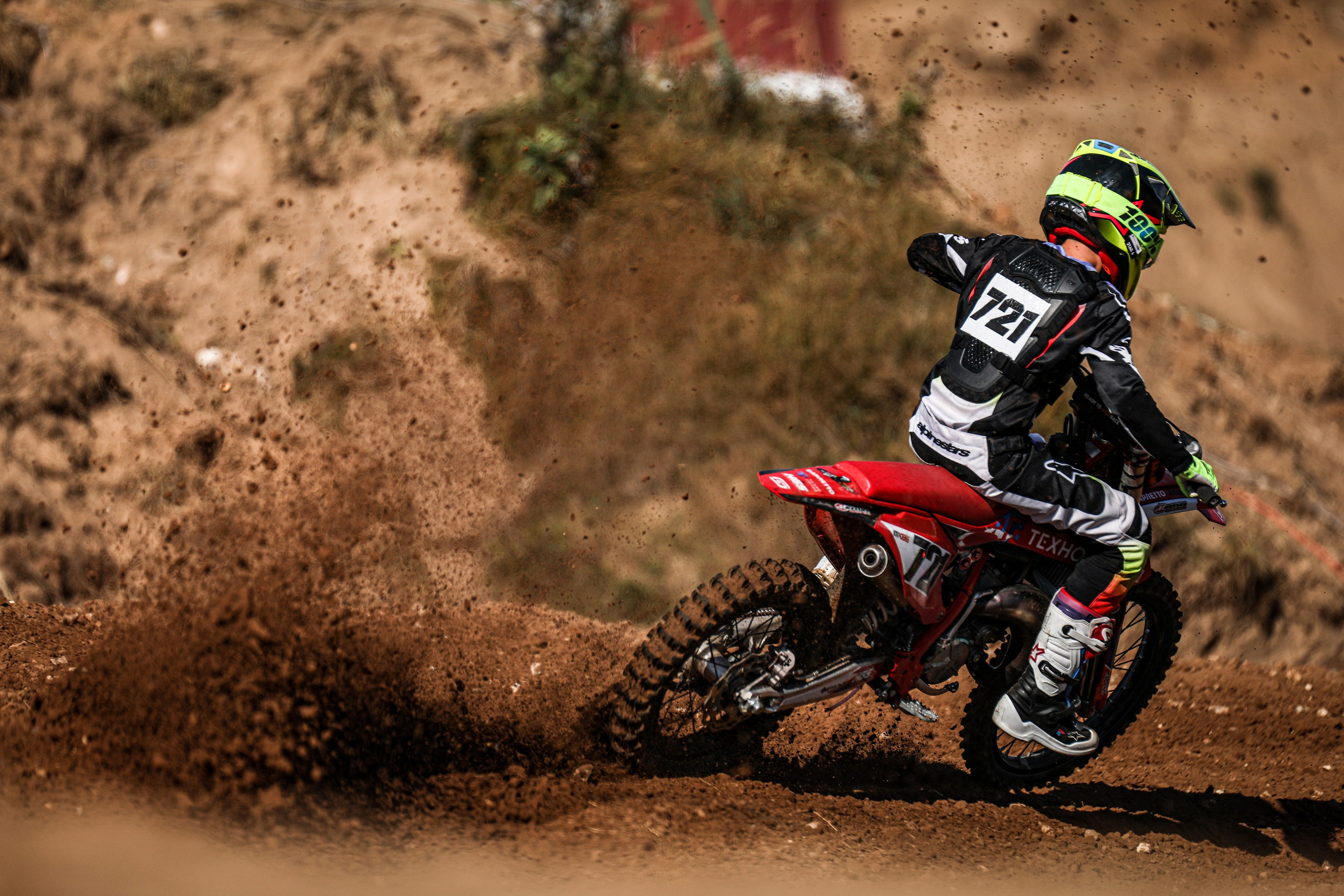 Мотокросс. Спортивный фотограф в Сочи Красной поляне Сергей Канада