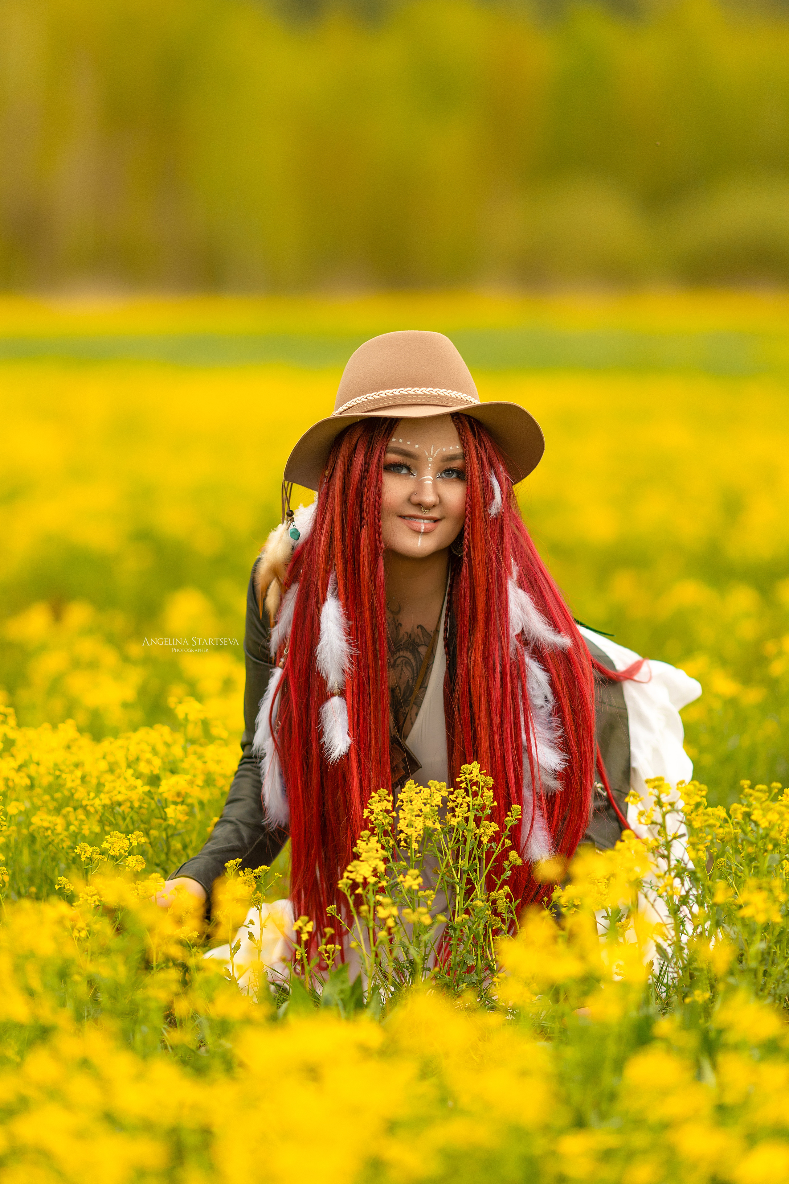 фотосессия бохо в рапсовых полях