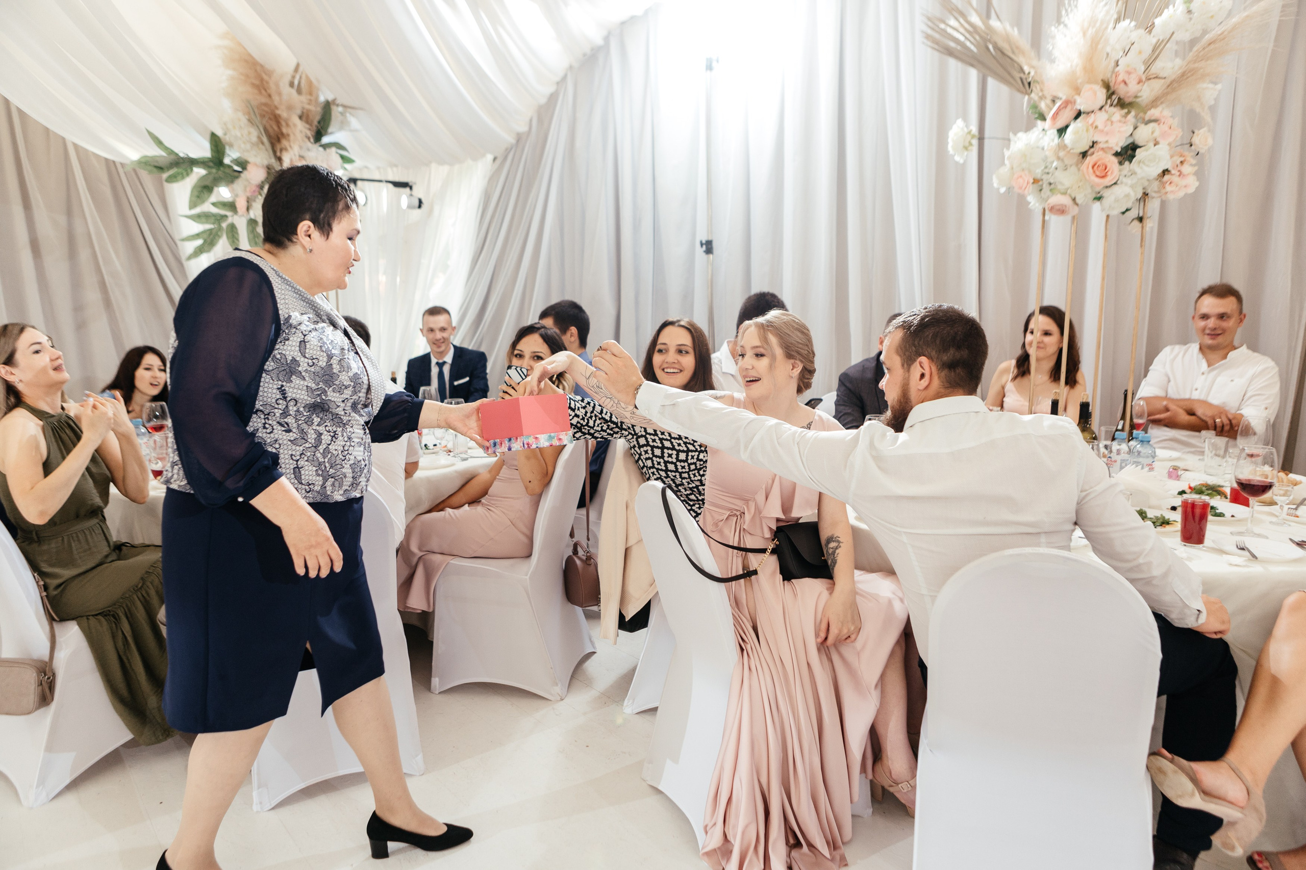 Свадебный фотограф Уфа — Руслан ГабдлисламовЖивые эмоции, красивые кадры, воспоминания на всю жизнь.Работаю по всей Республике Башкортоста. Свадебный фотограф Уфа Руслан Габдлисламов