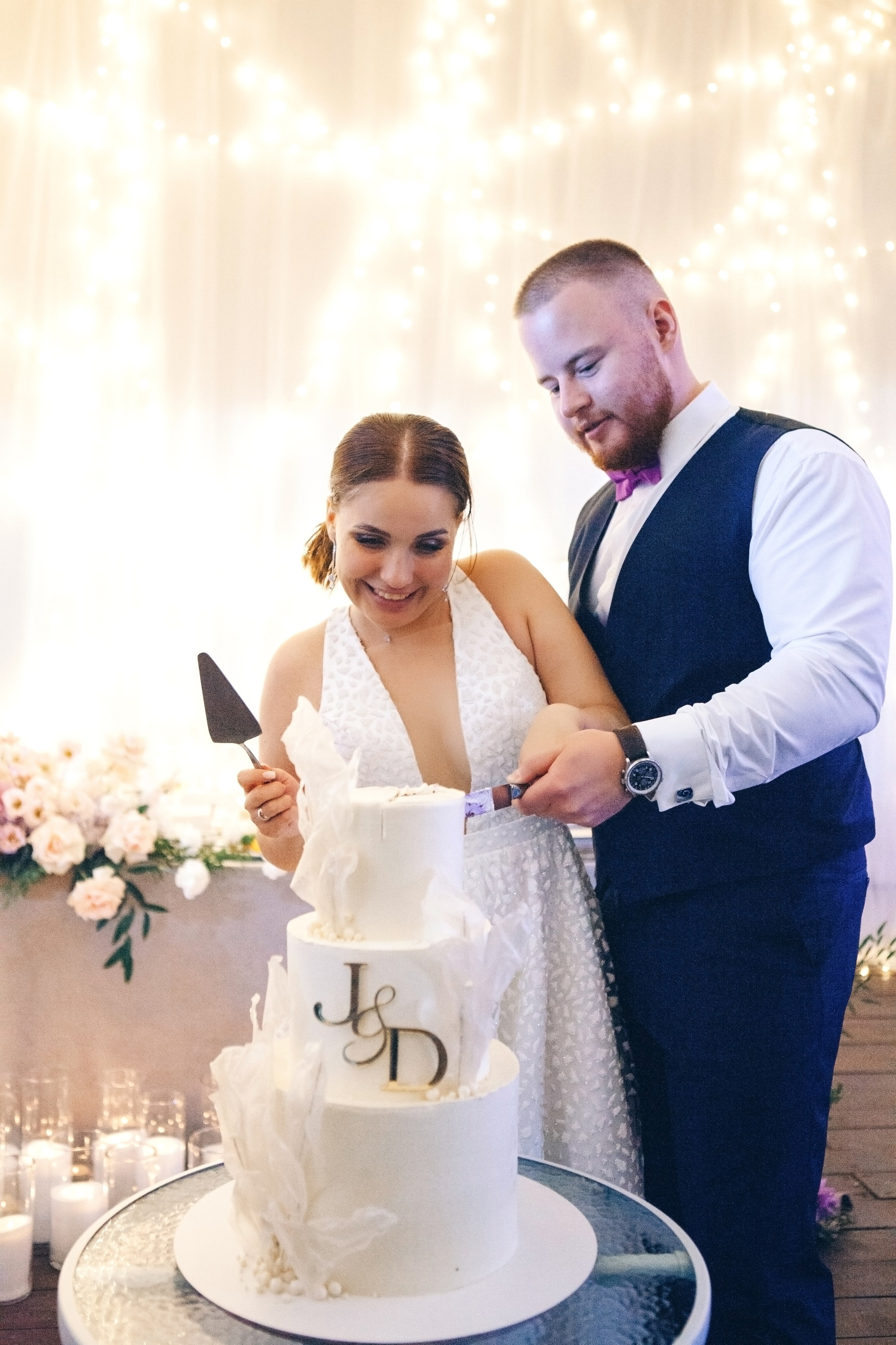 Свадебная фотосессия в отеле hartwell hotel и на патриарших прудах. Фотограф Ольга Ефремова