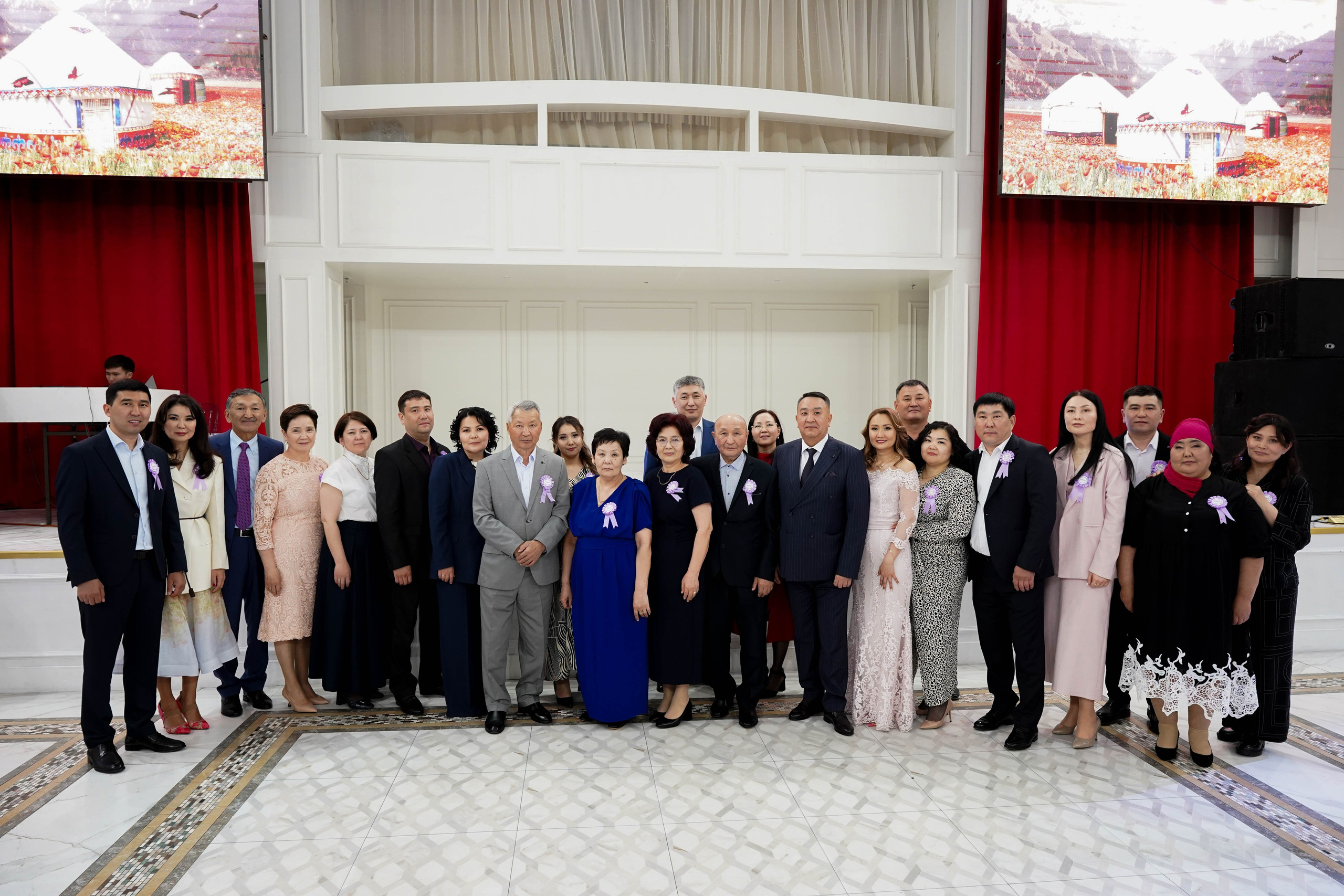 Dana uzatu. Фотограф Ернар Ержанов