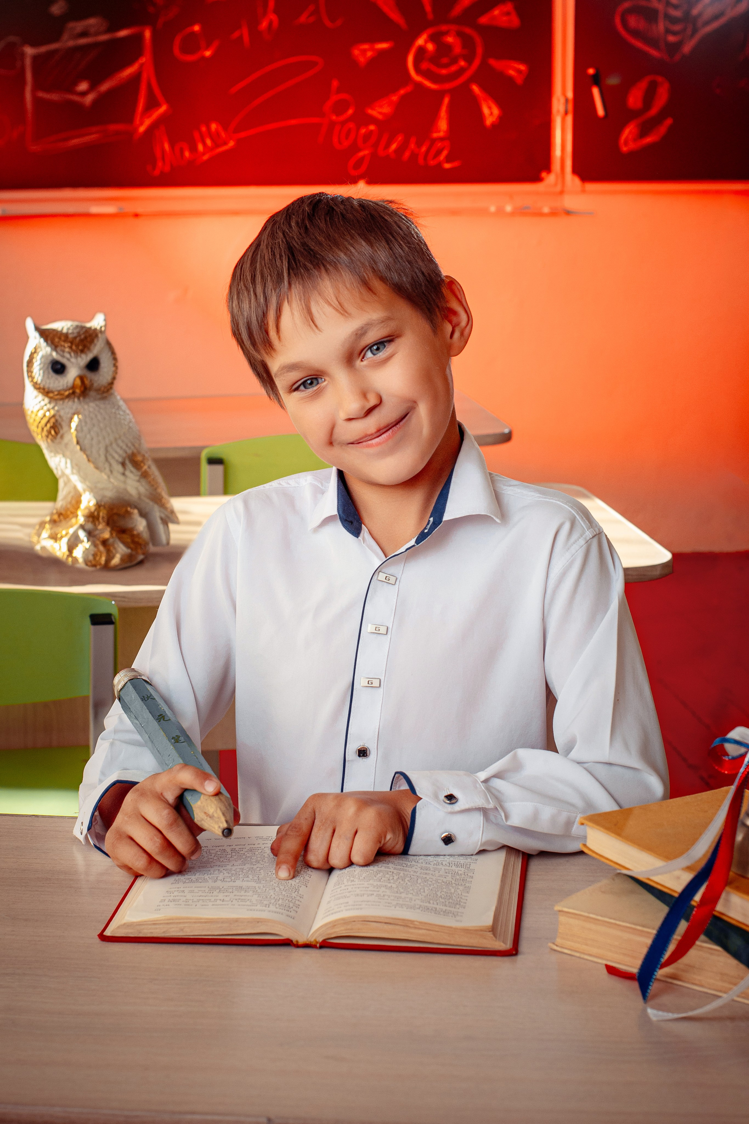 Заказать выпускной альбом или школьную фотосессию в Улан-удэ и Кабанском районе: цена, образцы, отзывы. БумальБум Выпускные альбомы